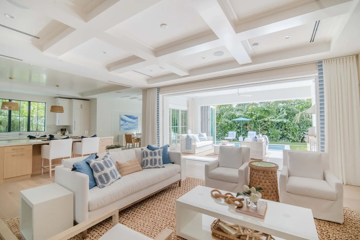 sharon-gilkey-montanna-interior-design-airy-naples-escape-living-area.webp