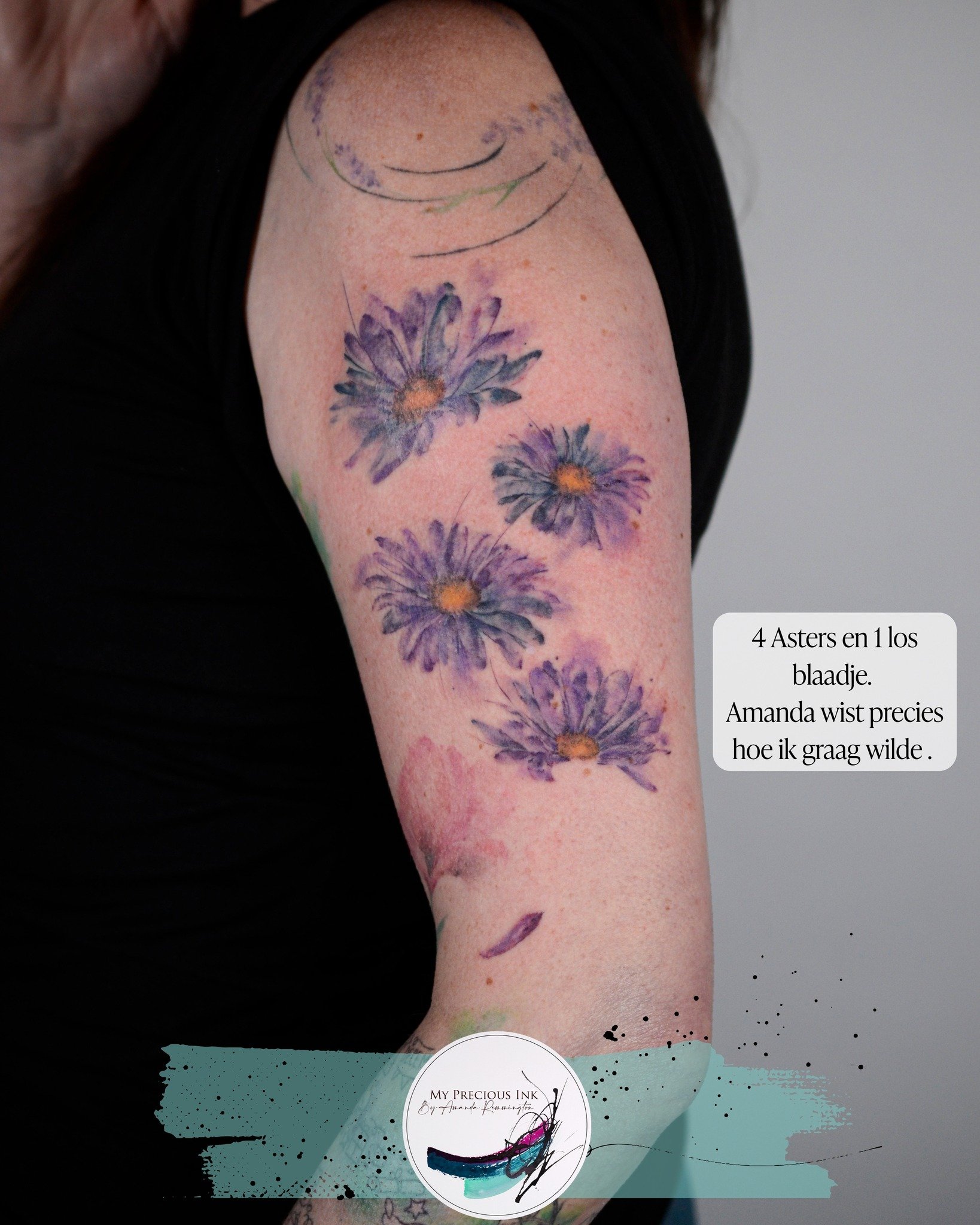 Een goede tattoo begint niet met tekenen.
Maar met luisteren.
Deze klant heb ik al vaker mogen tattooeren.
Toch blijft dat luisteren net zo belangrijk als de eerste keer.
Geen aannames, geen routine , elke tattoo verdient dezelfde aandacht.

Zo komen