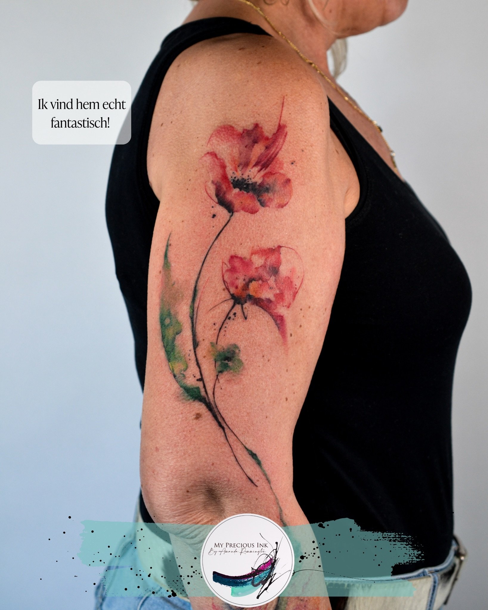 Als je klant zo blij is met het eind resultaat dat ze meerdere keren voor de spiegel zegt &ldquo; ik vind hem echt fantastisch! &ldquo; 

Dat is het grootste compliment wat je kunt krijgen! 

Dank je wel voor het vertrouwen 

#tattoodo #watercolortat