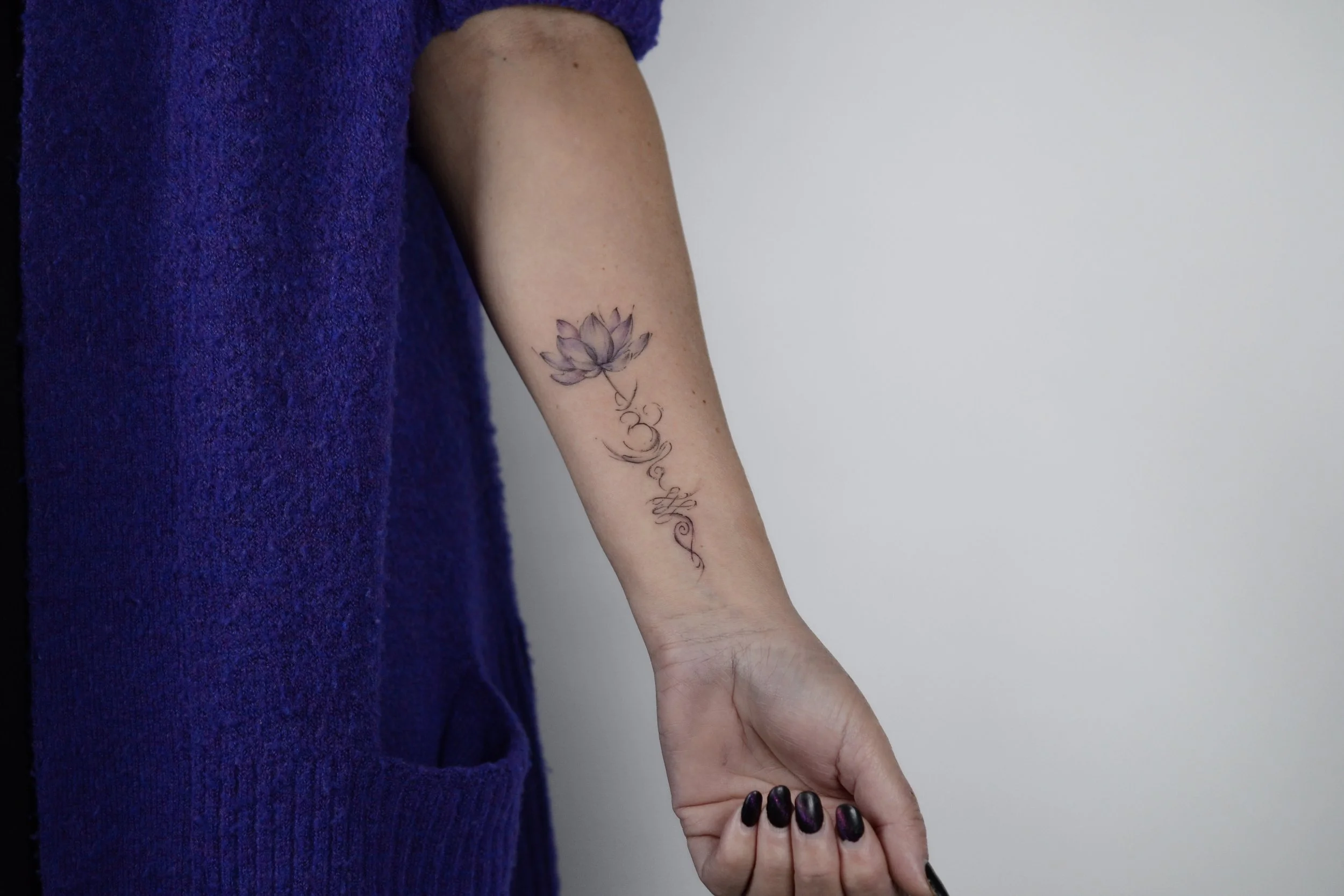 lotusmetunalome .jpg