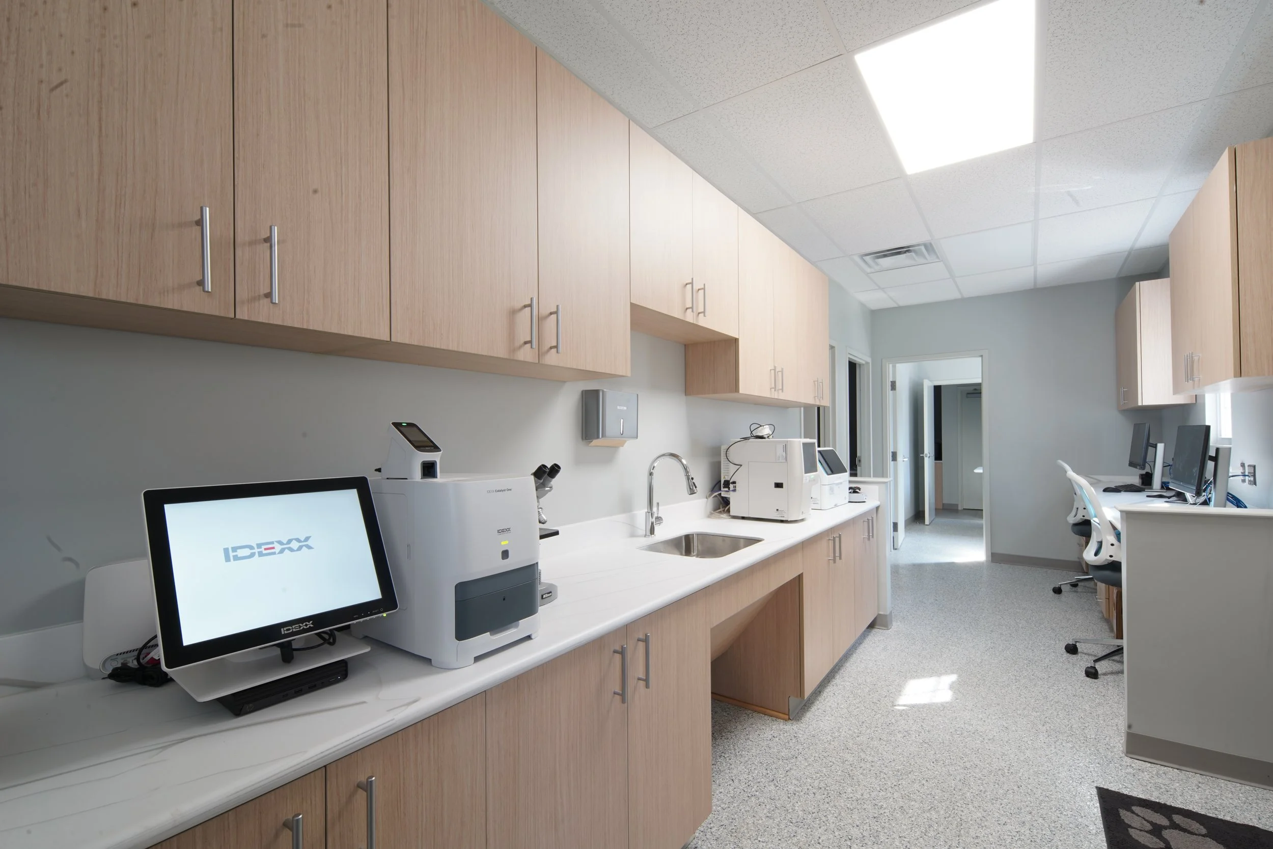 Vet-Dentistry-Office-by-Key-Construction.JPG