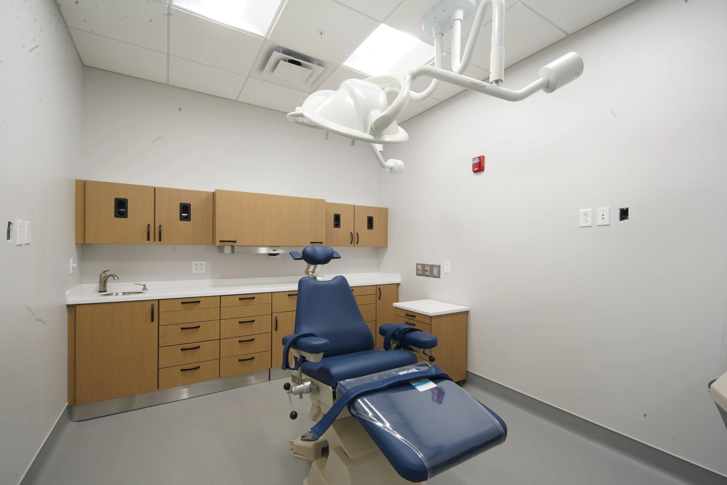 Maine-Oral-Surgery-Treatment-Room-by-Key-Construction.JPG