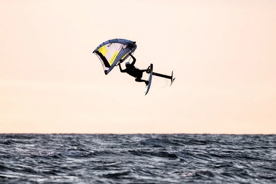 Vice Freestyle 

🇬🇧 The German Freestyle Championship at @foilfestival is over and @joshmry became Vice Champion. 🏄&zwj;♂️

I&rsquo;ve had Joshy in front of my camera quite a few times already and he goes full throttle in every single session. It&