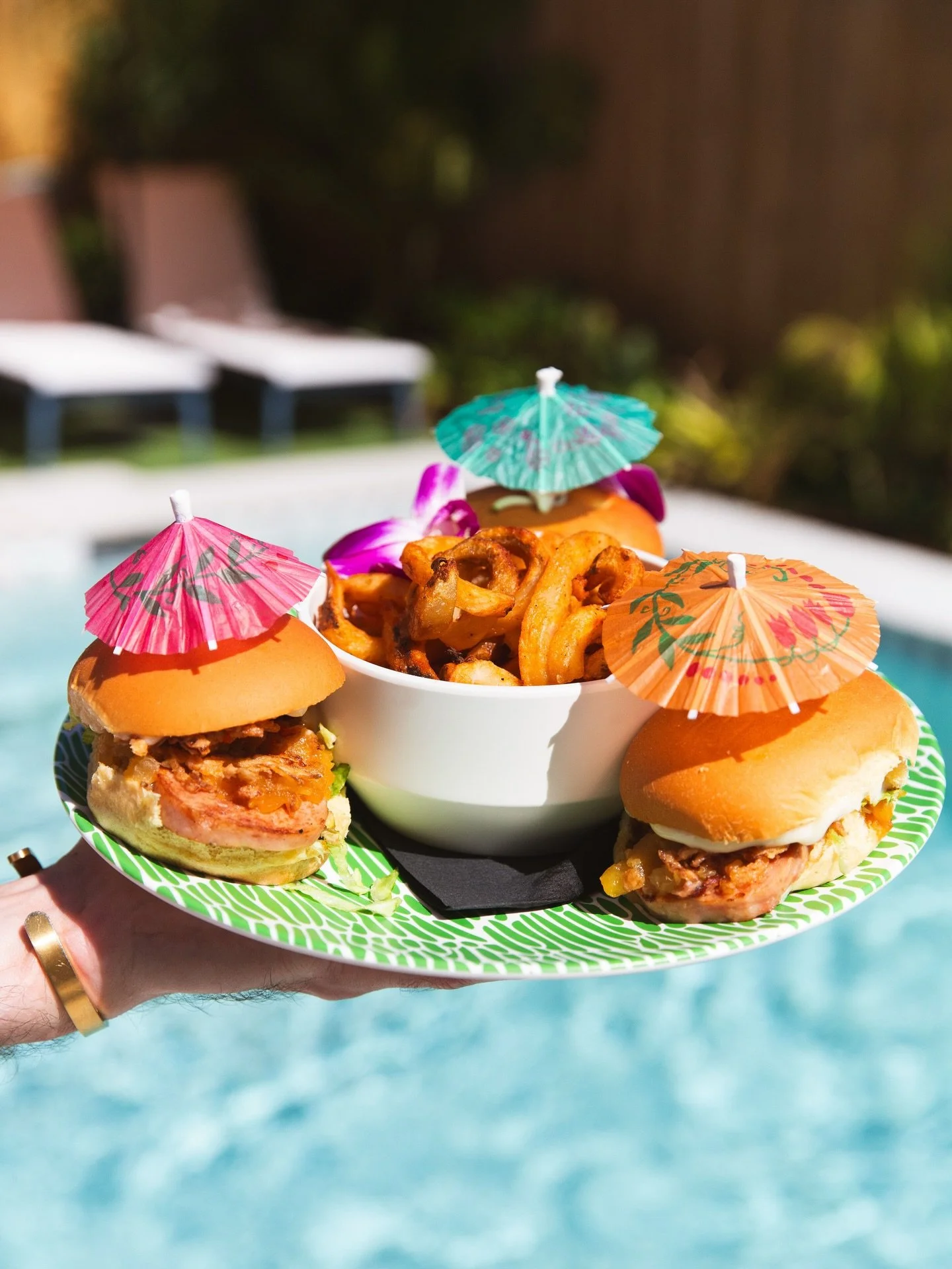 SPAM Shack Sliders, sunshine and a November forecast that says pool day.⁠
⁠
SPAM sliders topped with soy-glazed pineapple, sriracha mayo, lettuce, and crispy onions on soft Martin&rsquo;s potato rolls