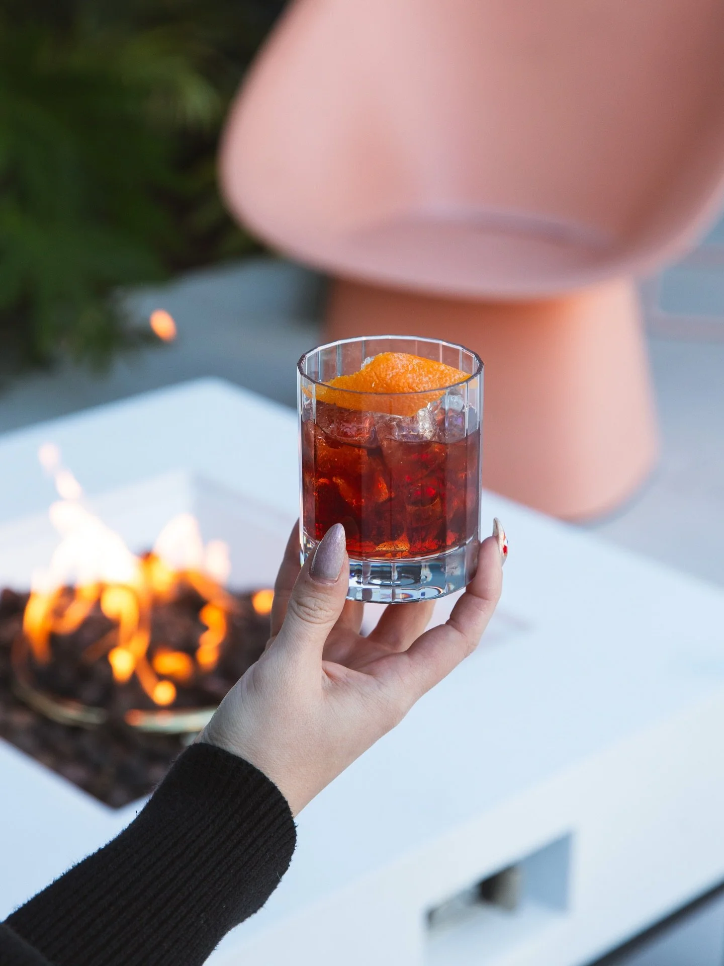 The Krewe of Big Easy Whiskey has arrived at Sunnies. ⁠
Too Easy 🍊🥃 our cocktail made in partnership with @BigEasyWhiskey is served in its own collectible cup. Grab one on your way to the parades, or stay awhile and enjoy it by the fire pit.⁠
⁠
Fol