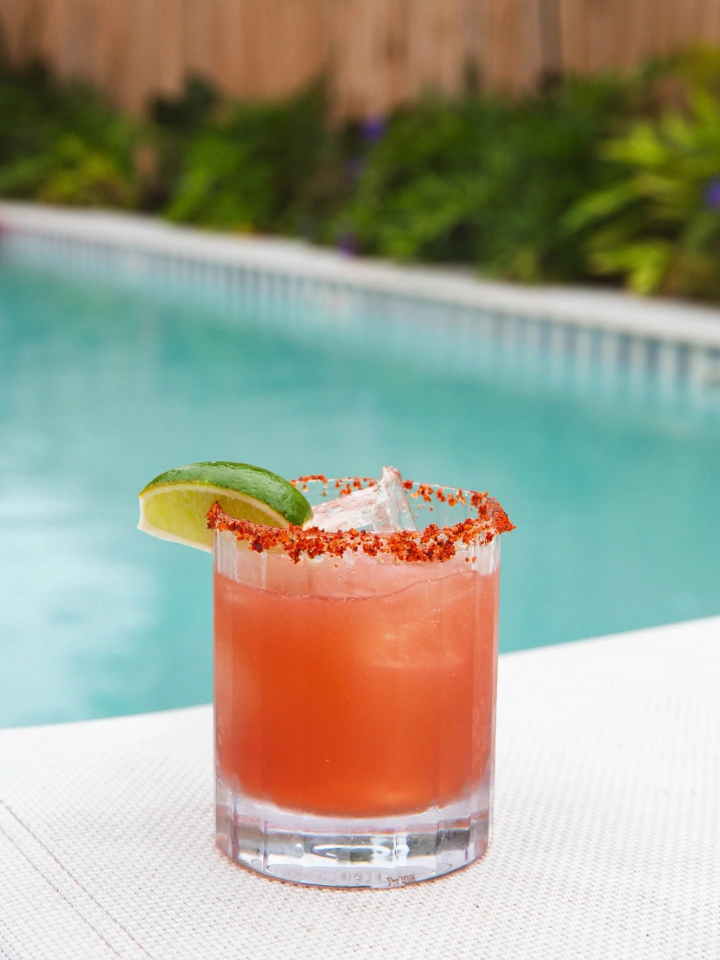 IT&rsquo;S WATERMELON MARGARITA SEASON 🍉⁠
poolside, obviously