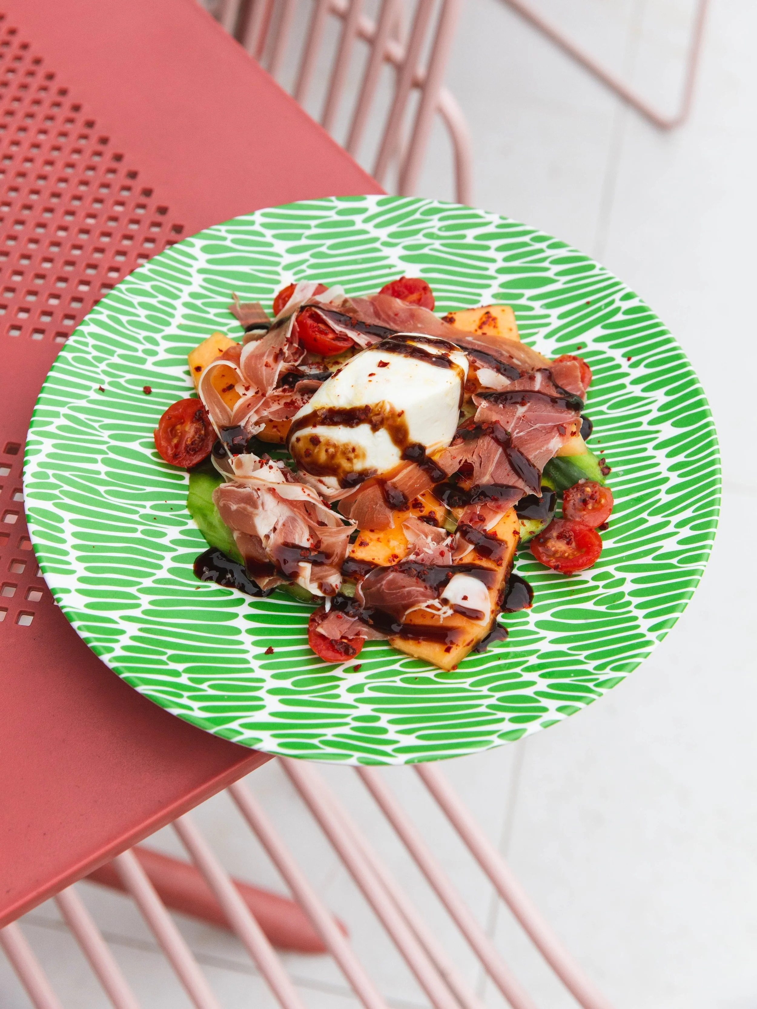 Not your sad little desk salad. Come do lunch at Sunnies instead.