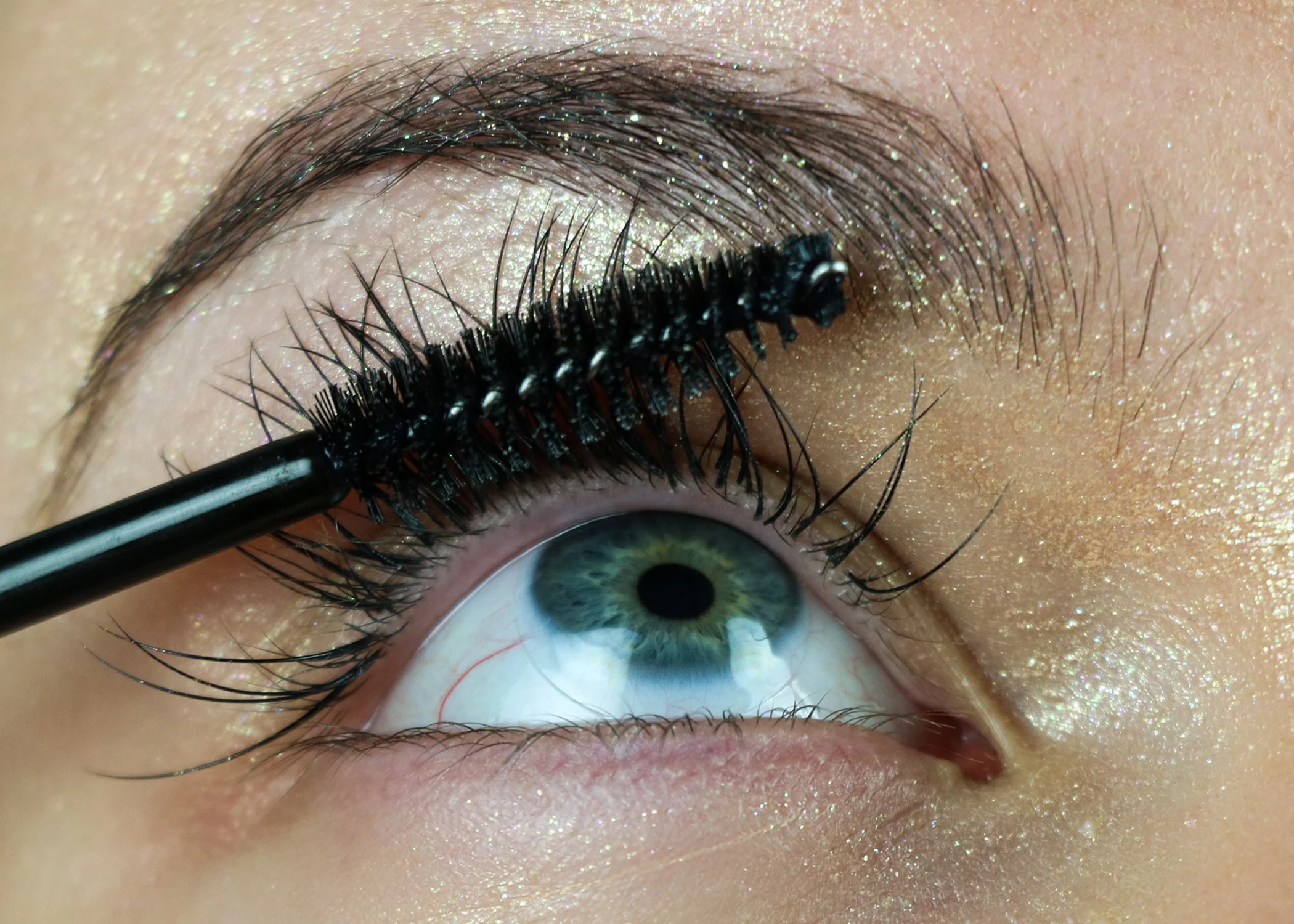 mascara wand copy.jpg