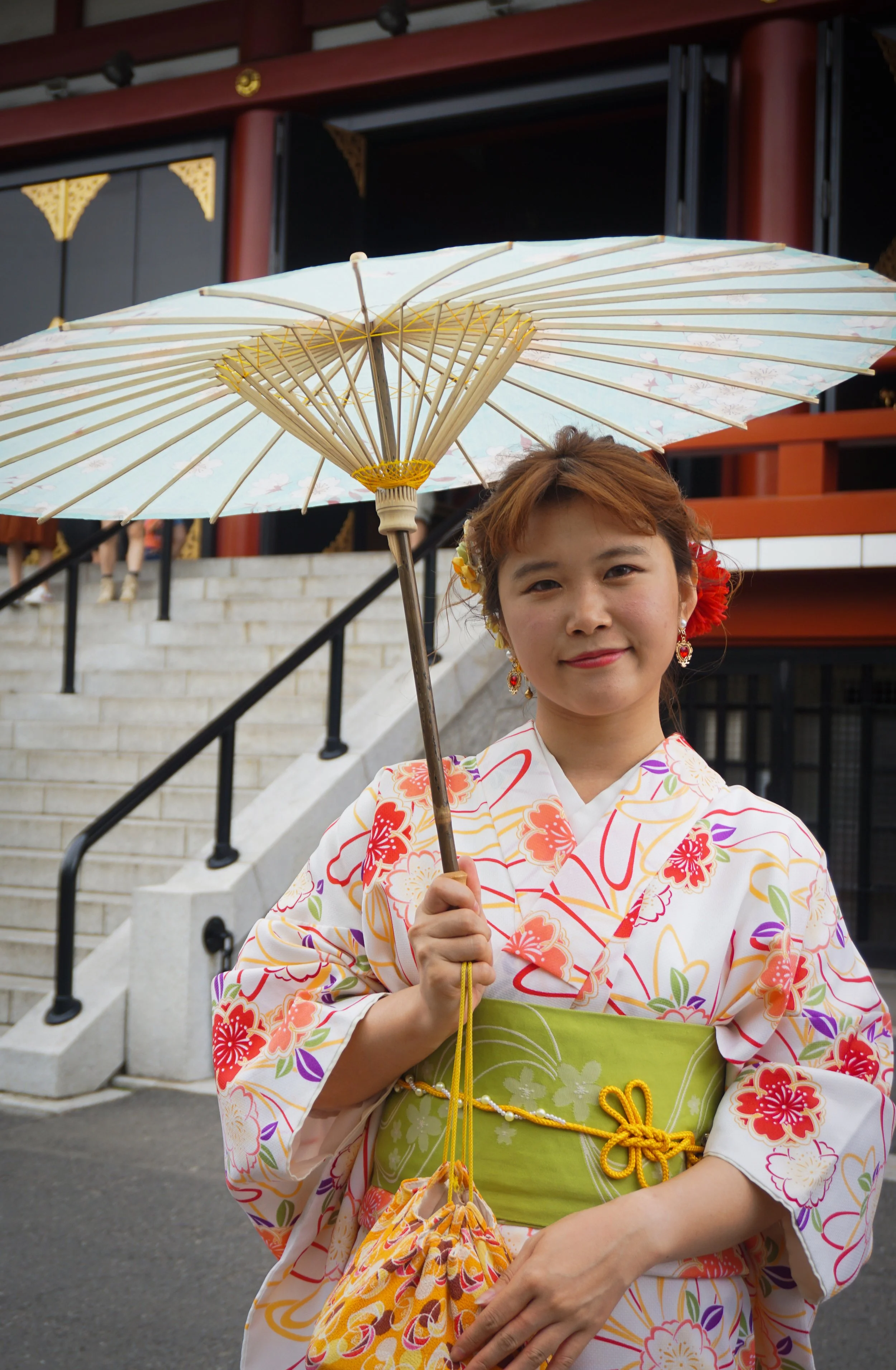 umbrella girl.jpg