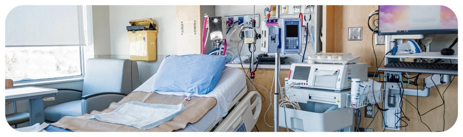 Hospital patient room with medical equipment, representing Iowa medical malpractice and hospital negligence cases.