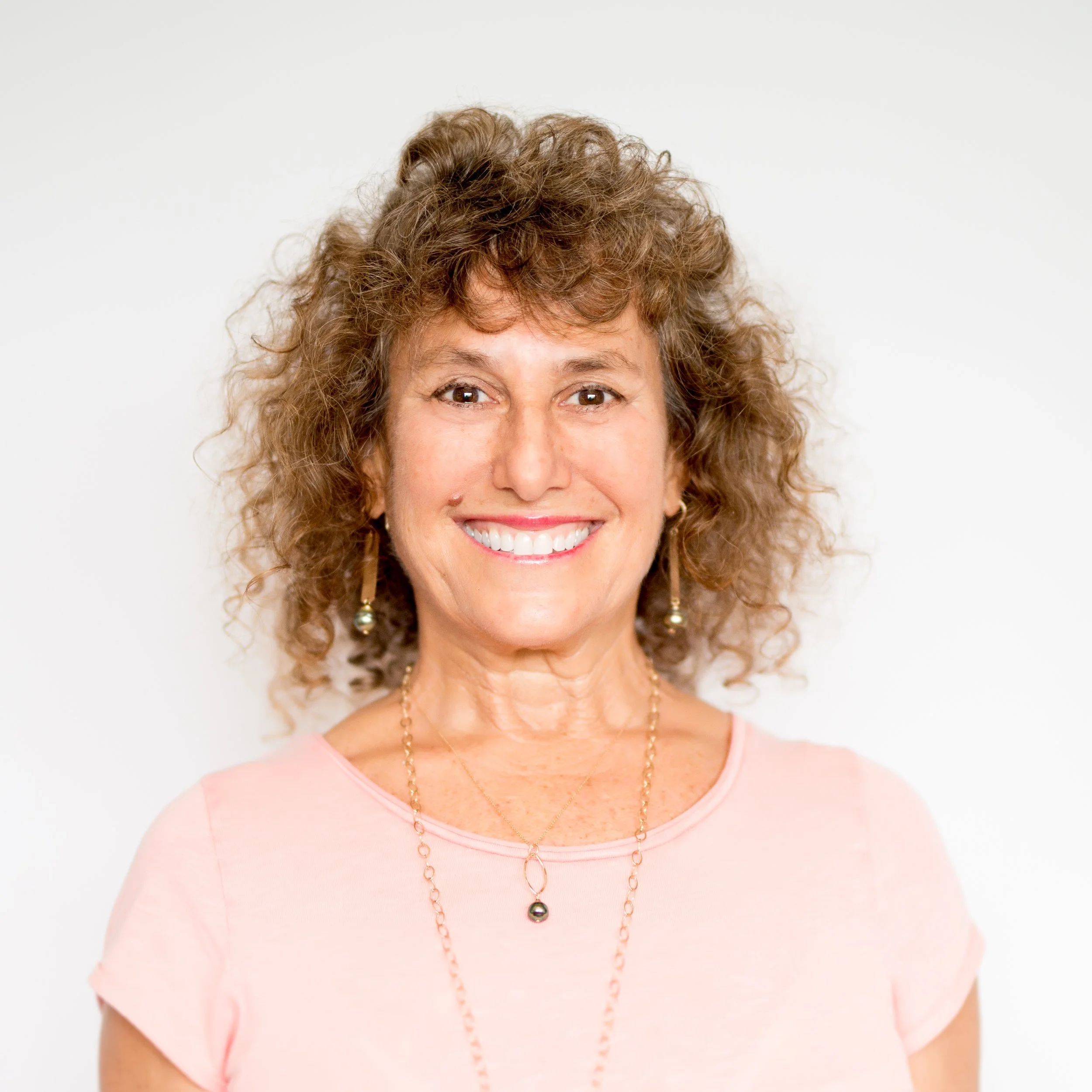 Headshot - Carol Andrews.jpg