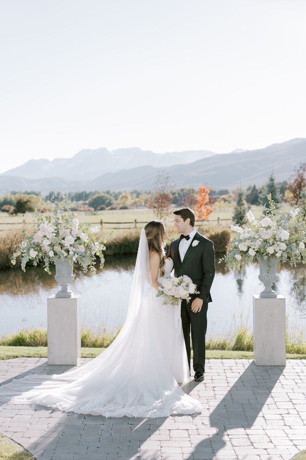 Extra Wide English Net Wedding Veil — Artemis Bridal Wedding  display picture 1