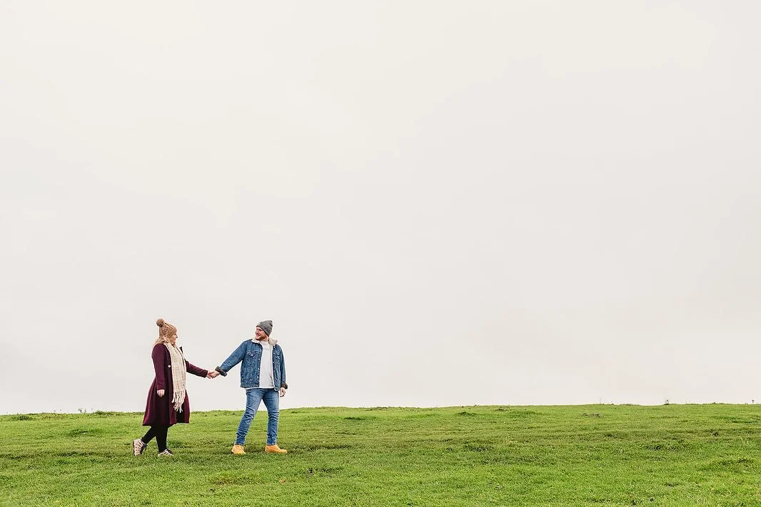 Super lovely to meet with this gorgeous pair for their engagement shoot at Devils Dyke last week ahead of their wedding next year @upwalthambarns 
As a bobble hat lover myself I was so chuffed when you both rocked up looking fab in your bobble beanie