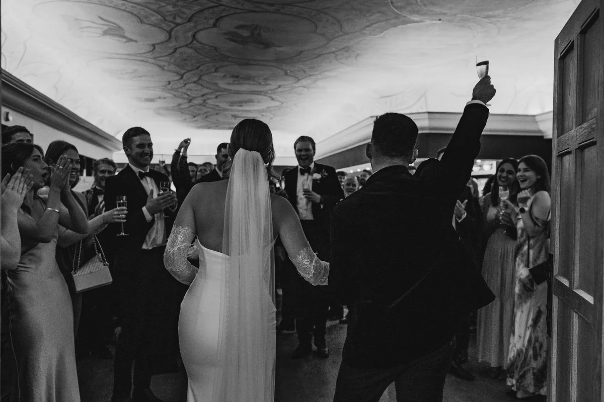 candid wedding moments captured