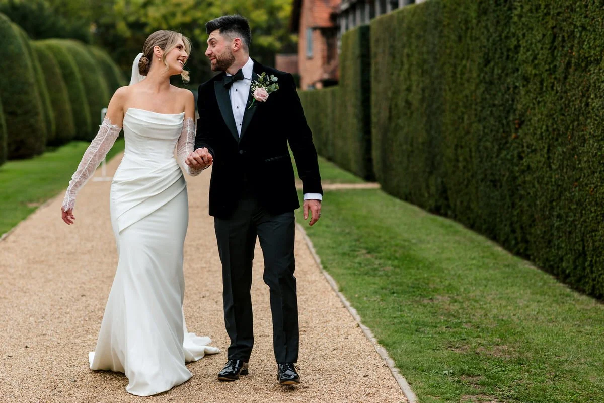 walking bride and groom photo prompts