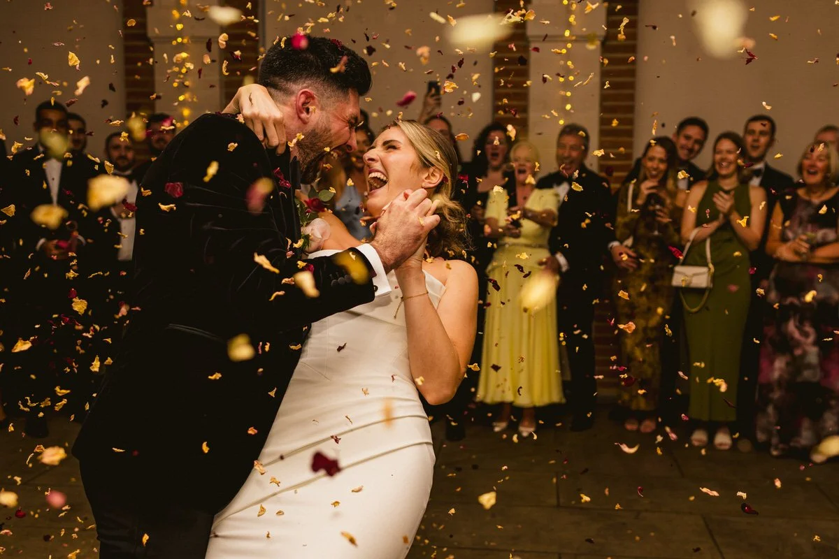 confetti canon first dance