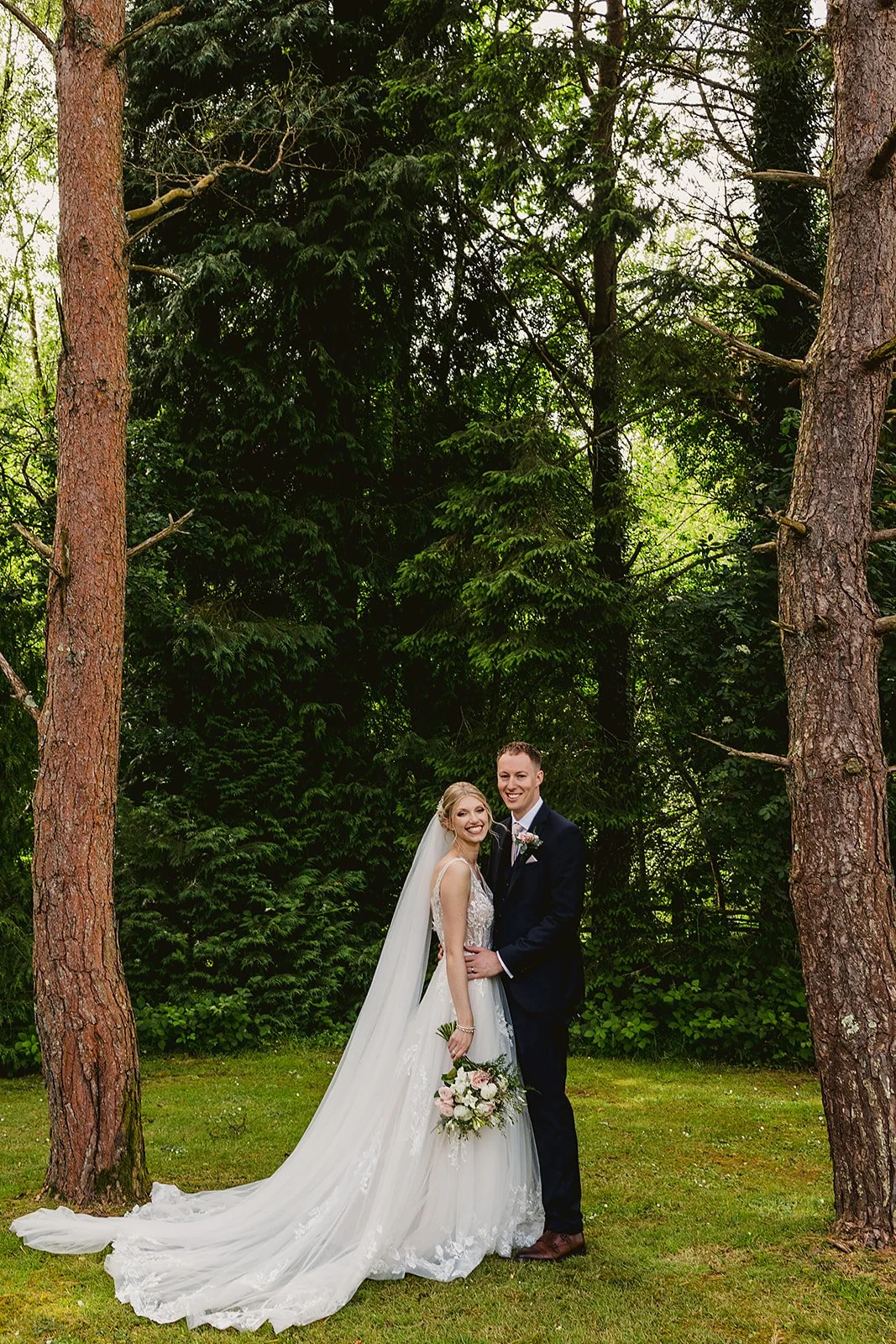 Sussex wedding photography - home garden wedding