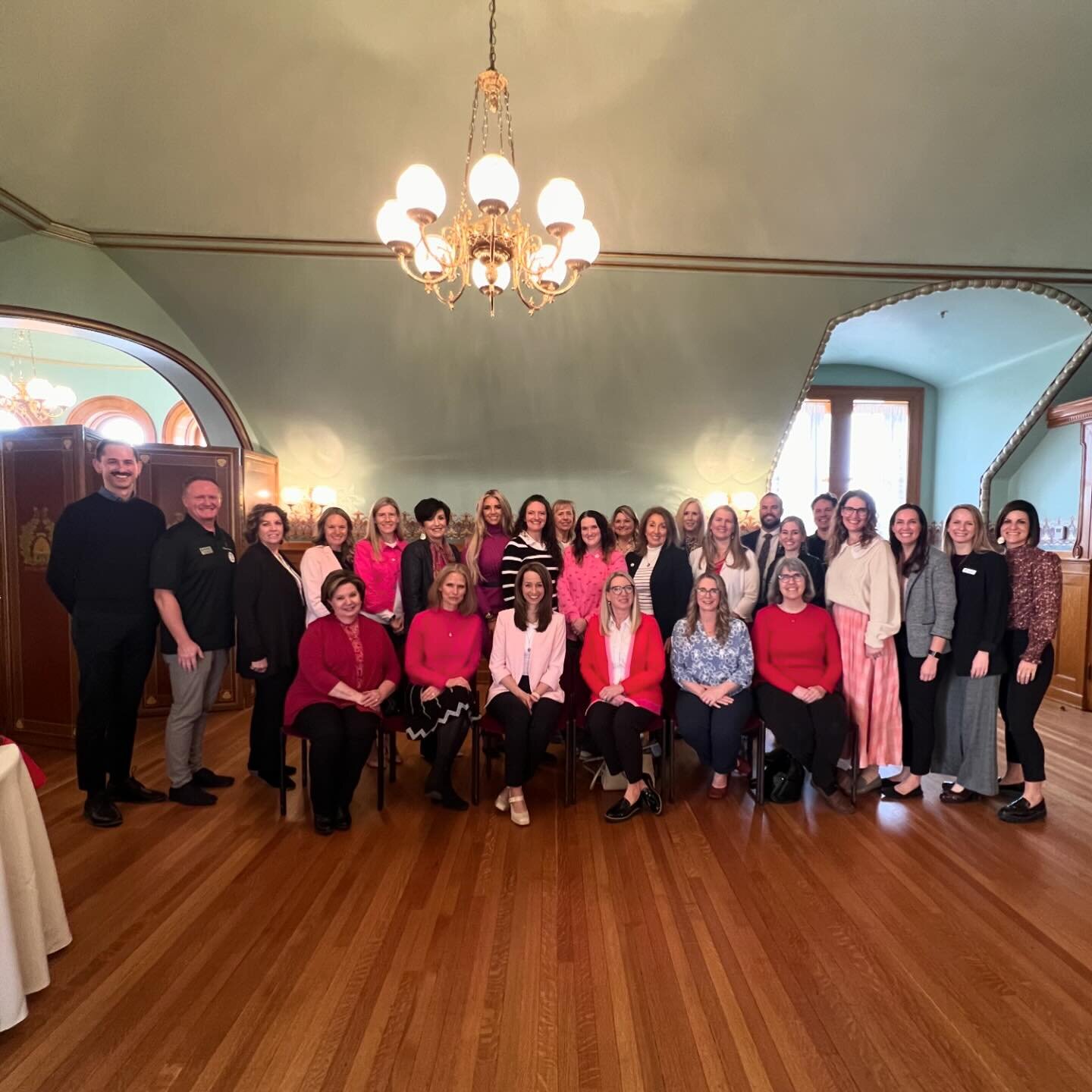 The Legislative Spouses Luncheon &amp; Service Project was a great success! During this event, legislative spouses took charge of classrooms at Bennion and Hawthorne Elementary, doing crafts and reading with the children, allowing teachers to partici