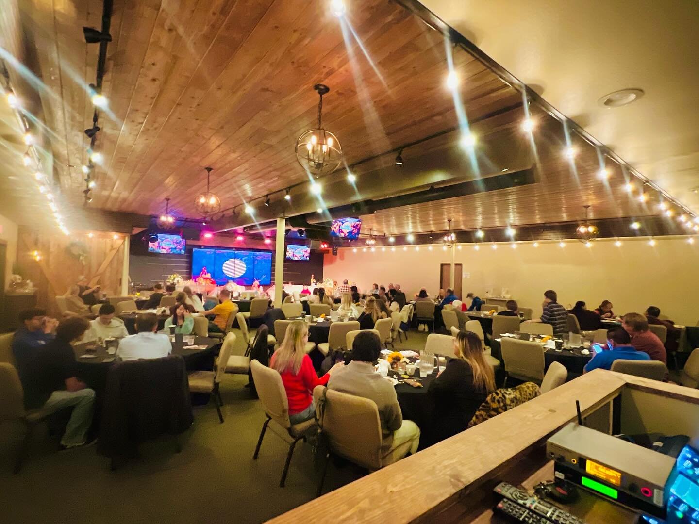 Reflecting back on our Thanksgiving Dinner! We are thankful for YOU! Can&rsquo;t wait to see you today as we embark on the Christmas season. #welovelakeforest