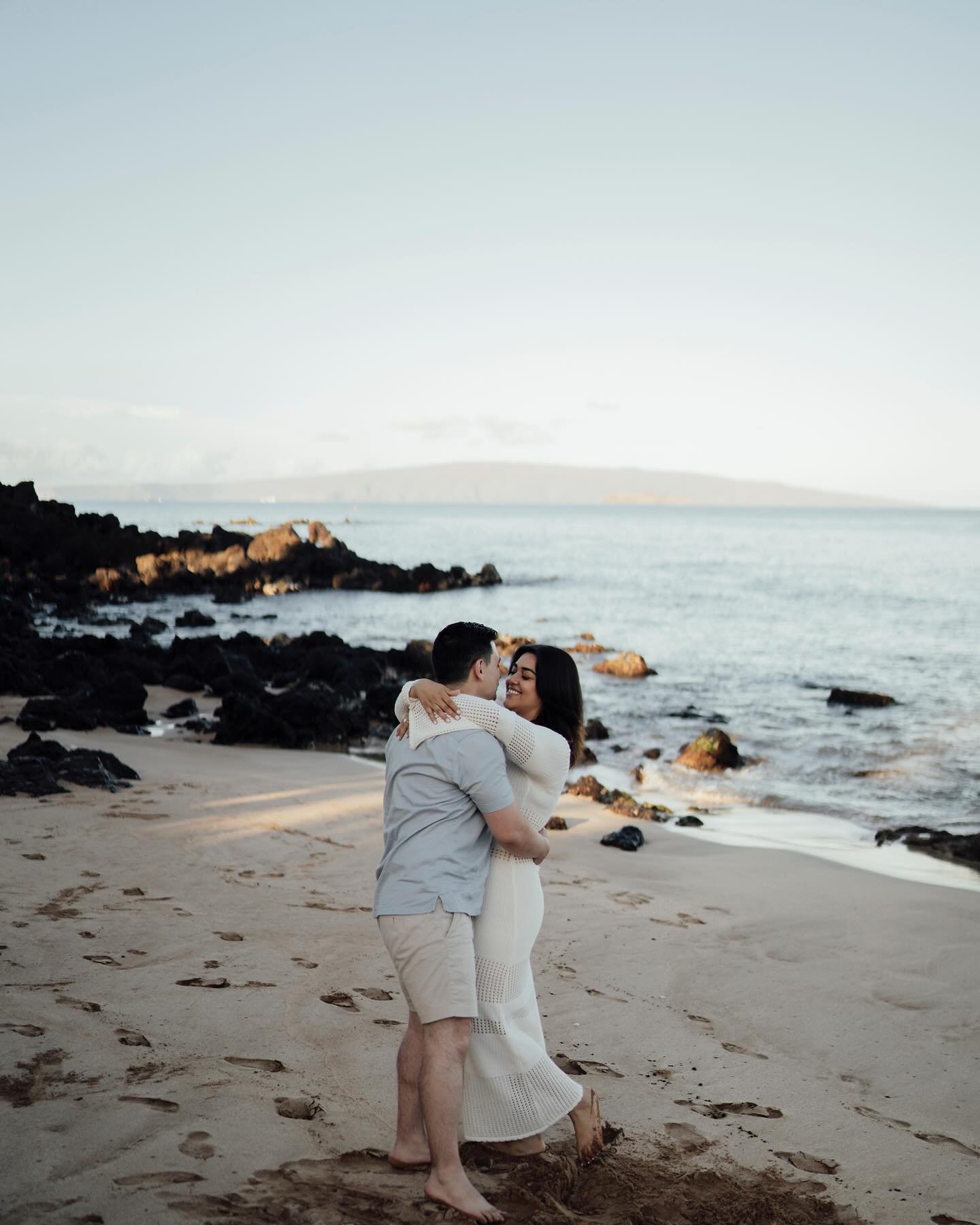 These two are tying the knot today! So excited for their wedding! 🤍
&bull;
Photographer: @dreamscollectivestudios 
&bull;
#engagementphotos #summerwedding #tyingtheknot #julywedding