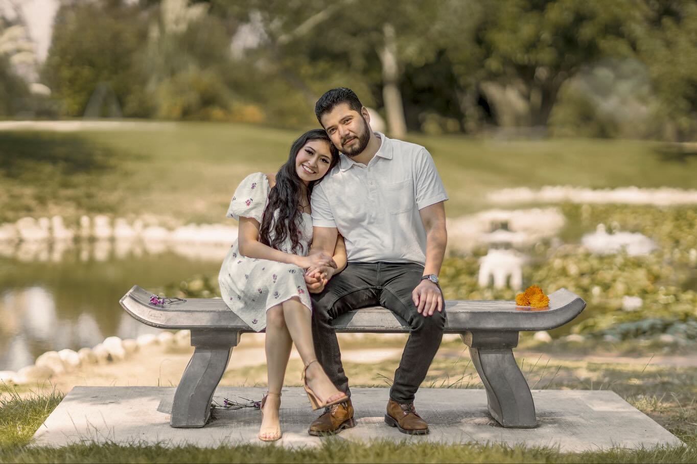 These two are tying the knot today! ✨ 
&bull;
Photographer: @aliciasaenzphotography 
&bull;
#engagementsession #engagementphotos #tyingtheknot #almostmarried #september #septemberwedding #brideandgroom #venturawedding