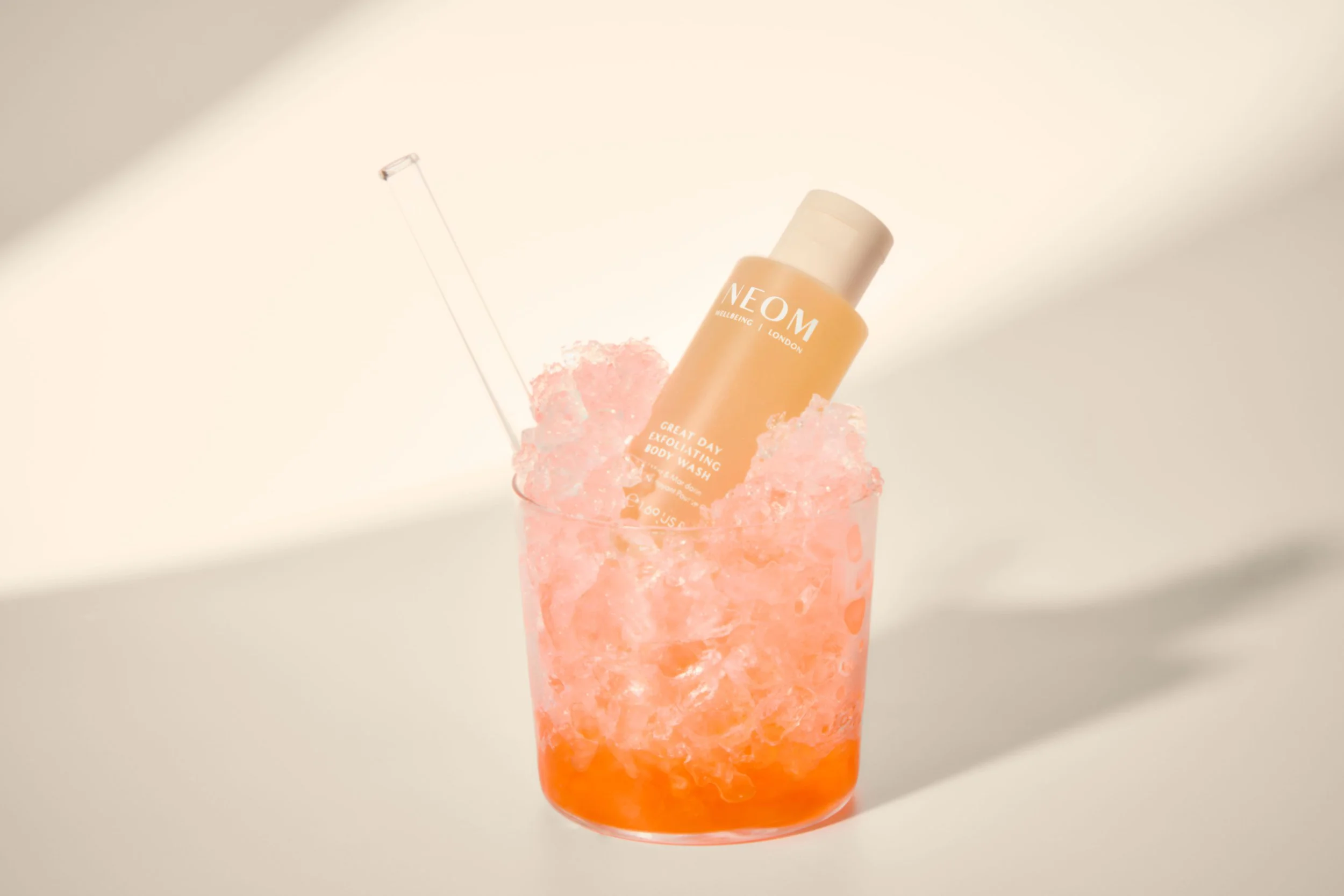 NEOM-Wellbeing-Summer-Scenting-Campaign-Jen-Spence-Production-03.jpg