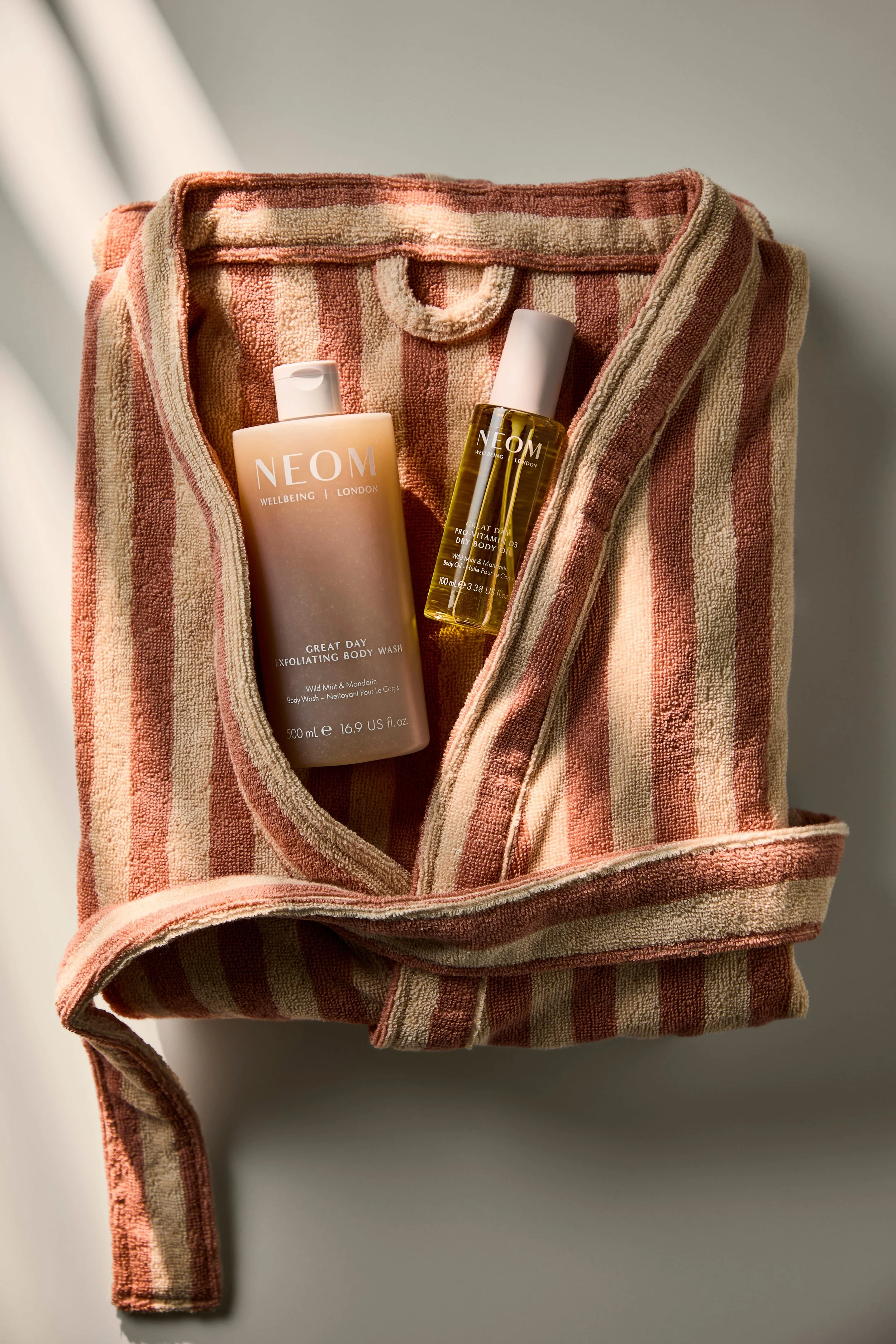 Neom Wellbeing Bodywashes Jen Spence Production 7.jpg