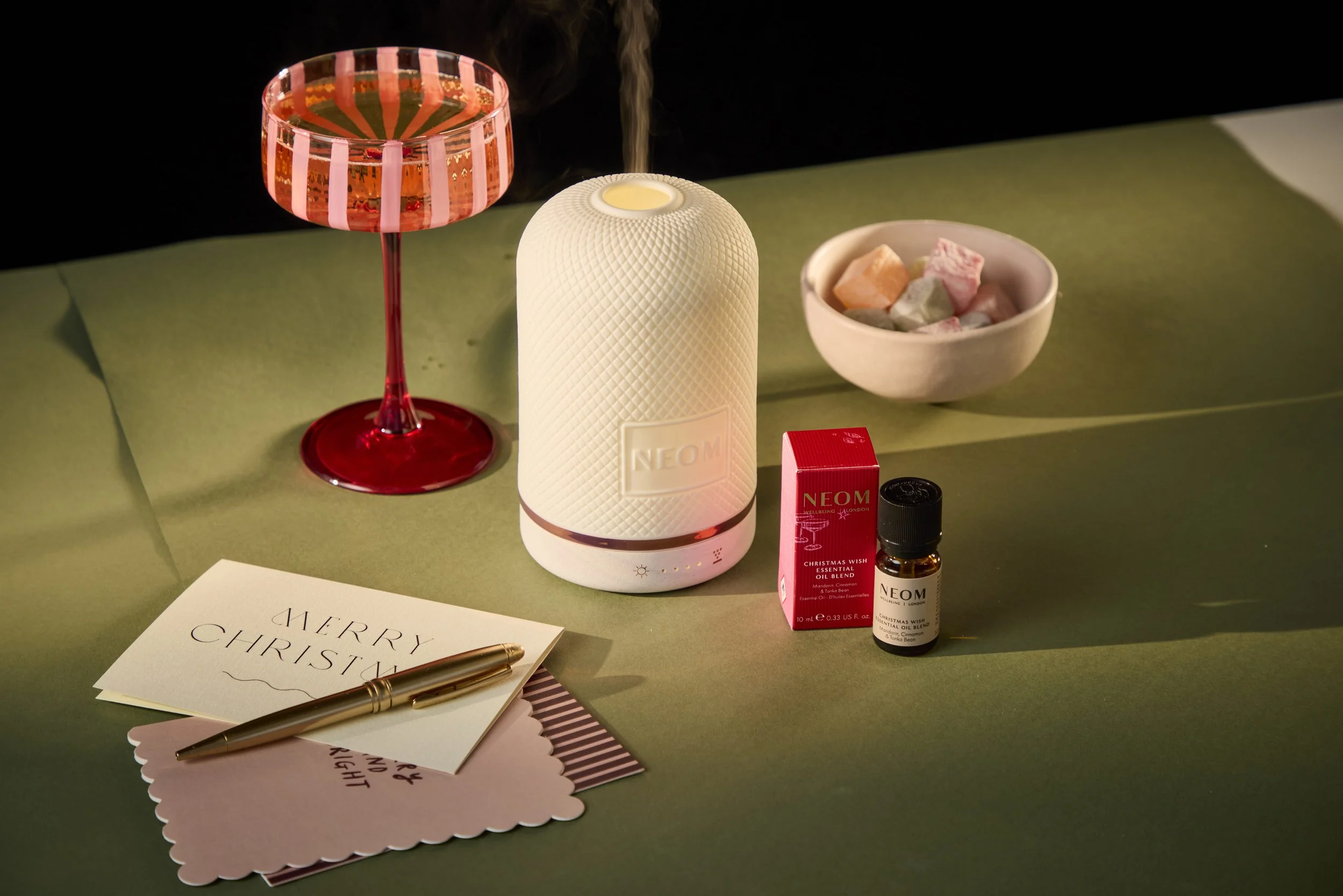 neom-wellbeing-christmas-2026-campaign-jen-spence-production-3.jpg