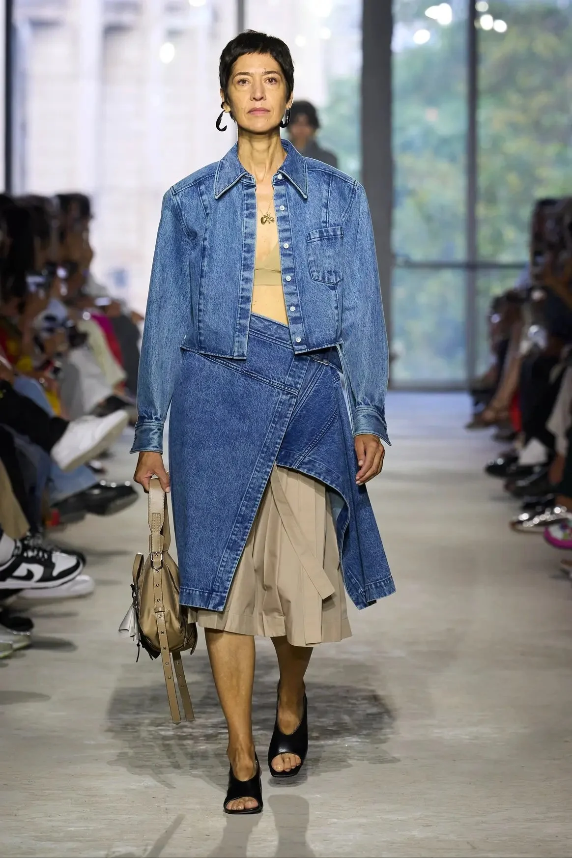 phillip-lim-s24-045-q7ebd8dy-2023-09-18.jpeg