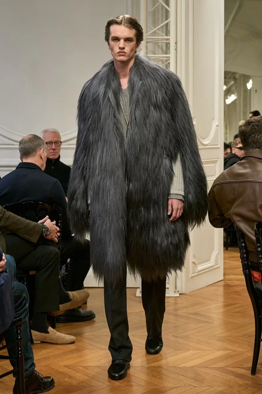 https---hypebeast.com-image-2024-01-givenchy-fw24-fall-winter-2024-collection-paris-fashion-week-mens-runway-12.jpg
