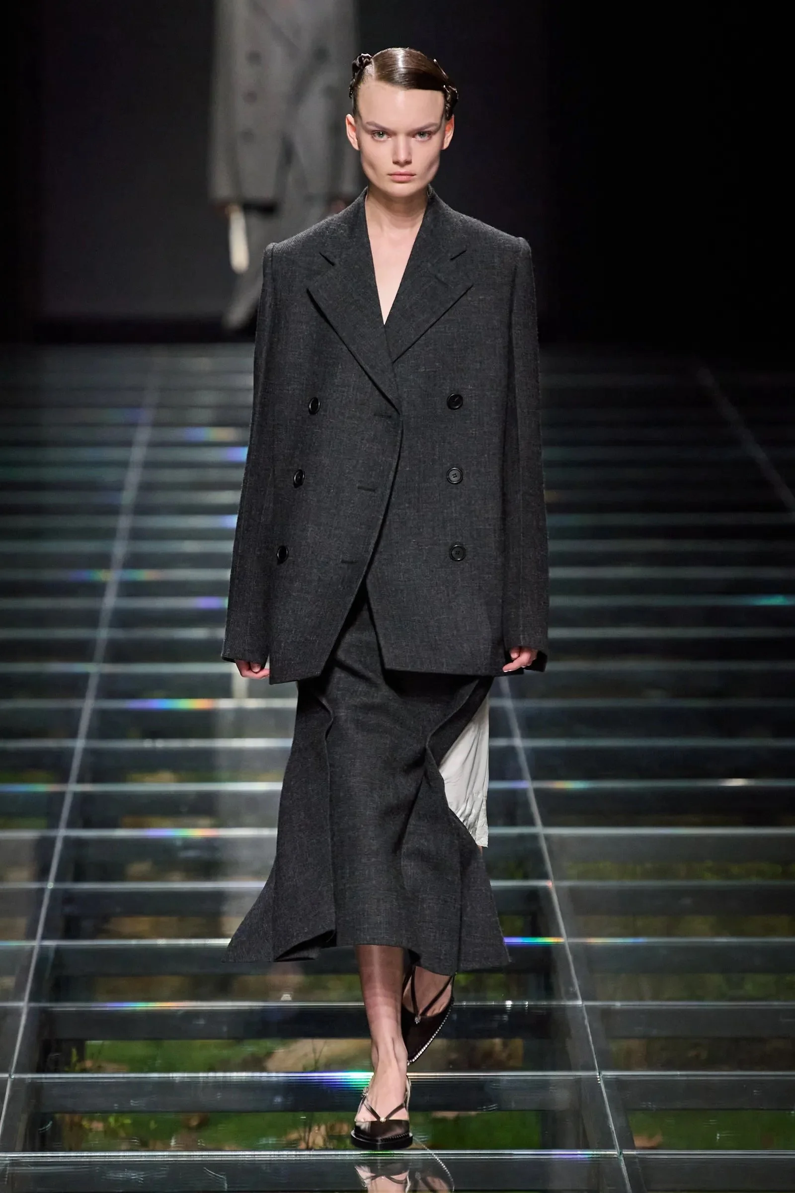 00002-prada-fall-2024-ready-to-wear-credit-gorunway.JPG