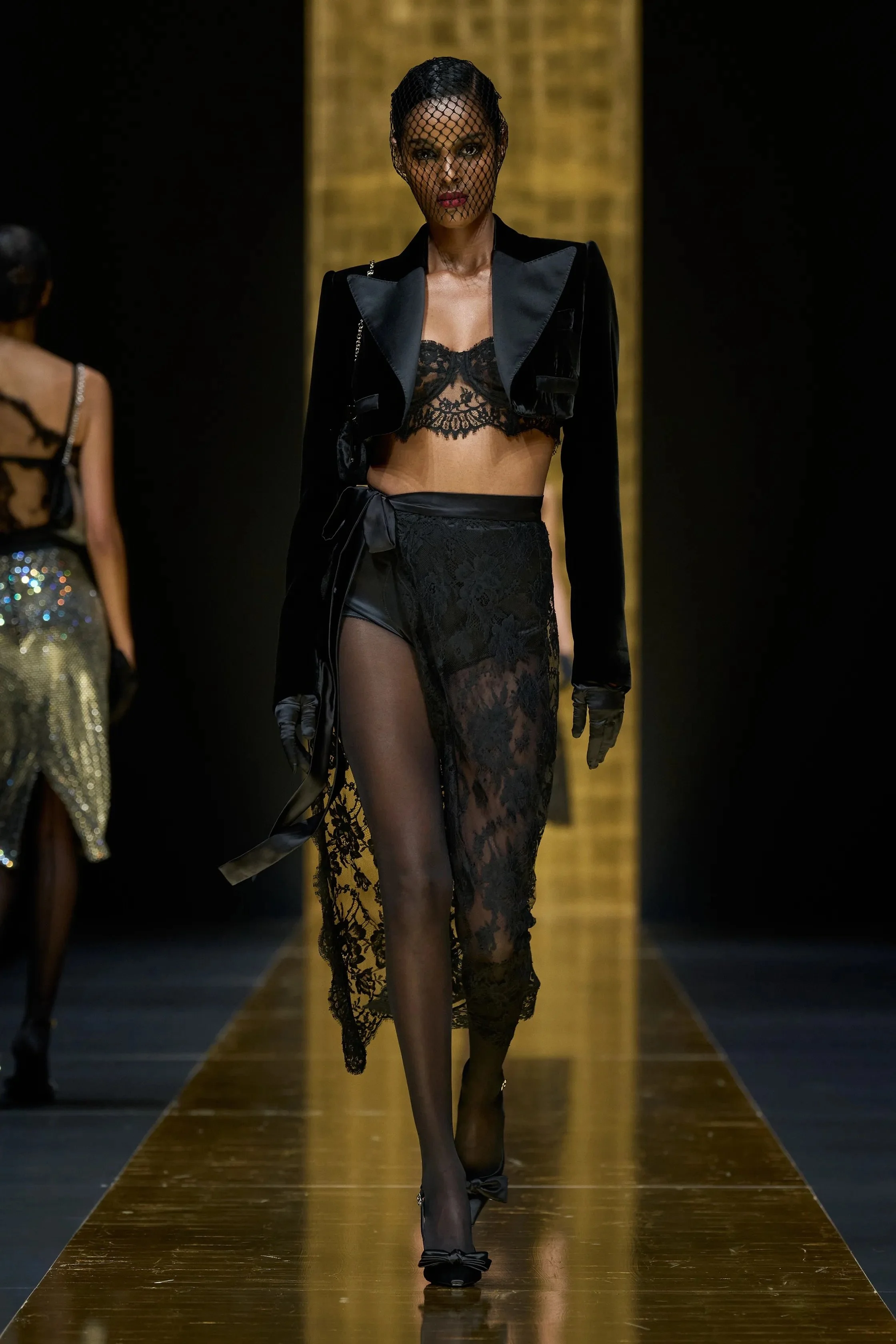 00017-dolce-&-gabbana-fall-2024-ready-to-wear-credit-gorunway.jpg
