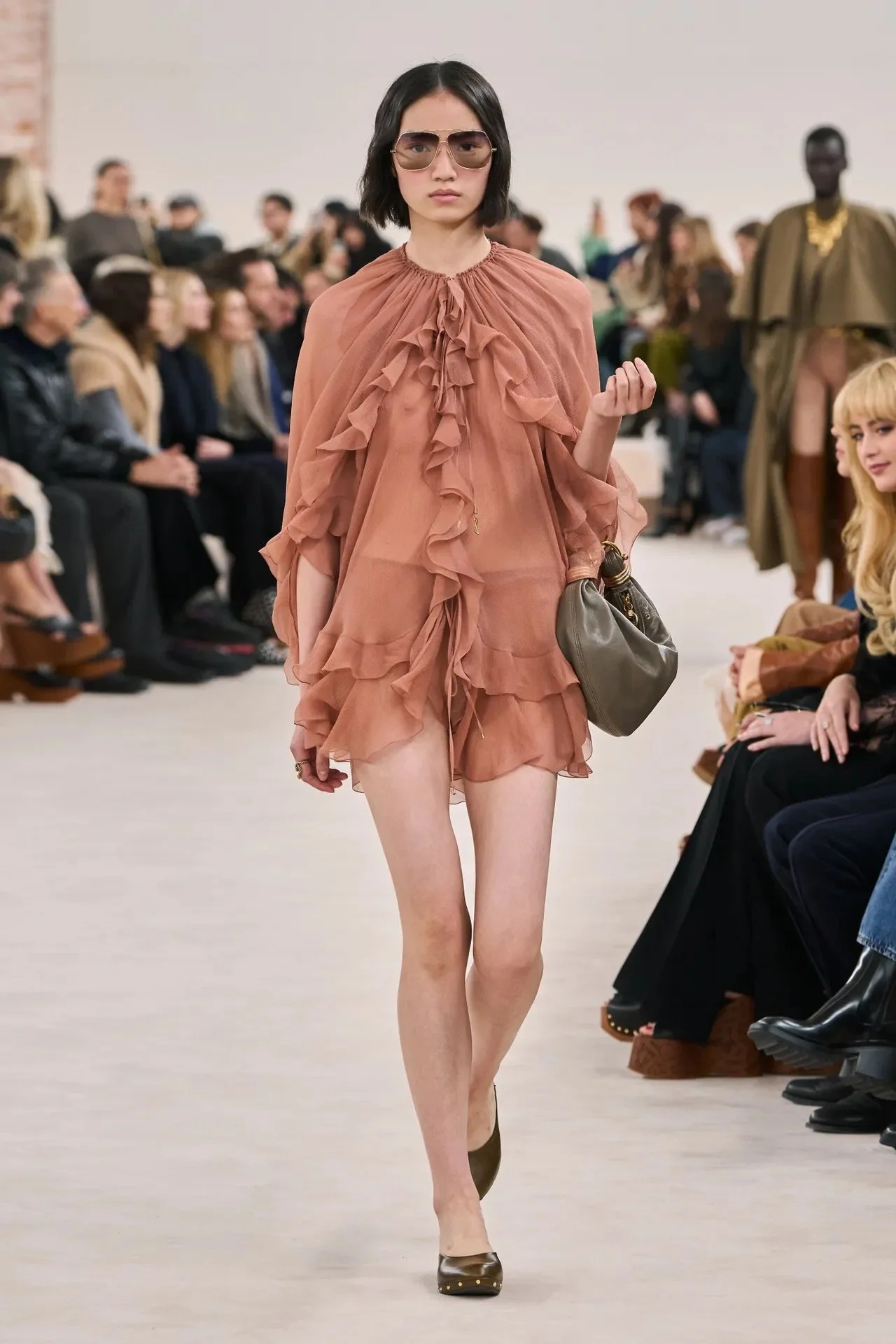 00023-chloe-fall-2024-ready-to-wear-credit-gorunway.JPG