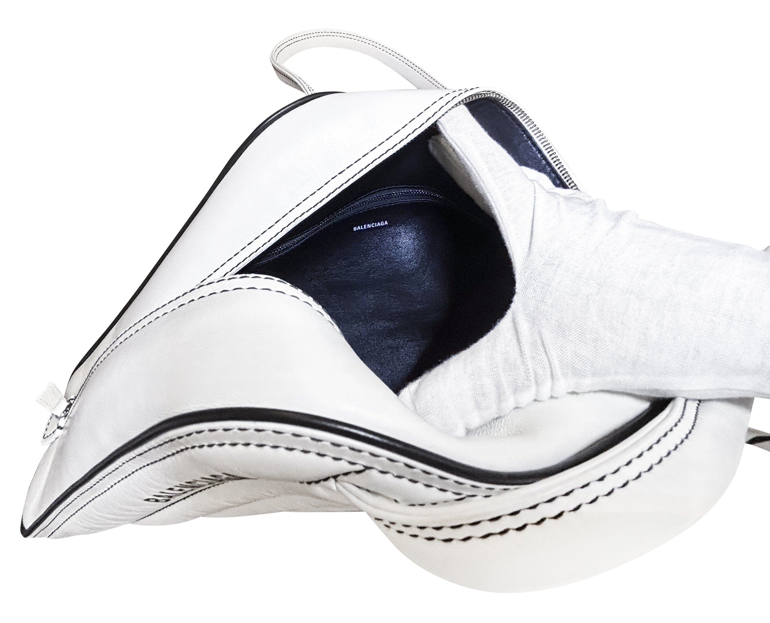 balenciaga-01.jpeg