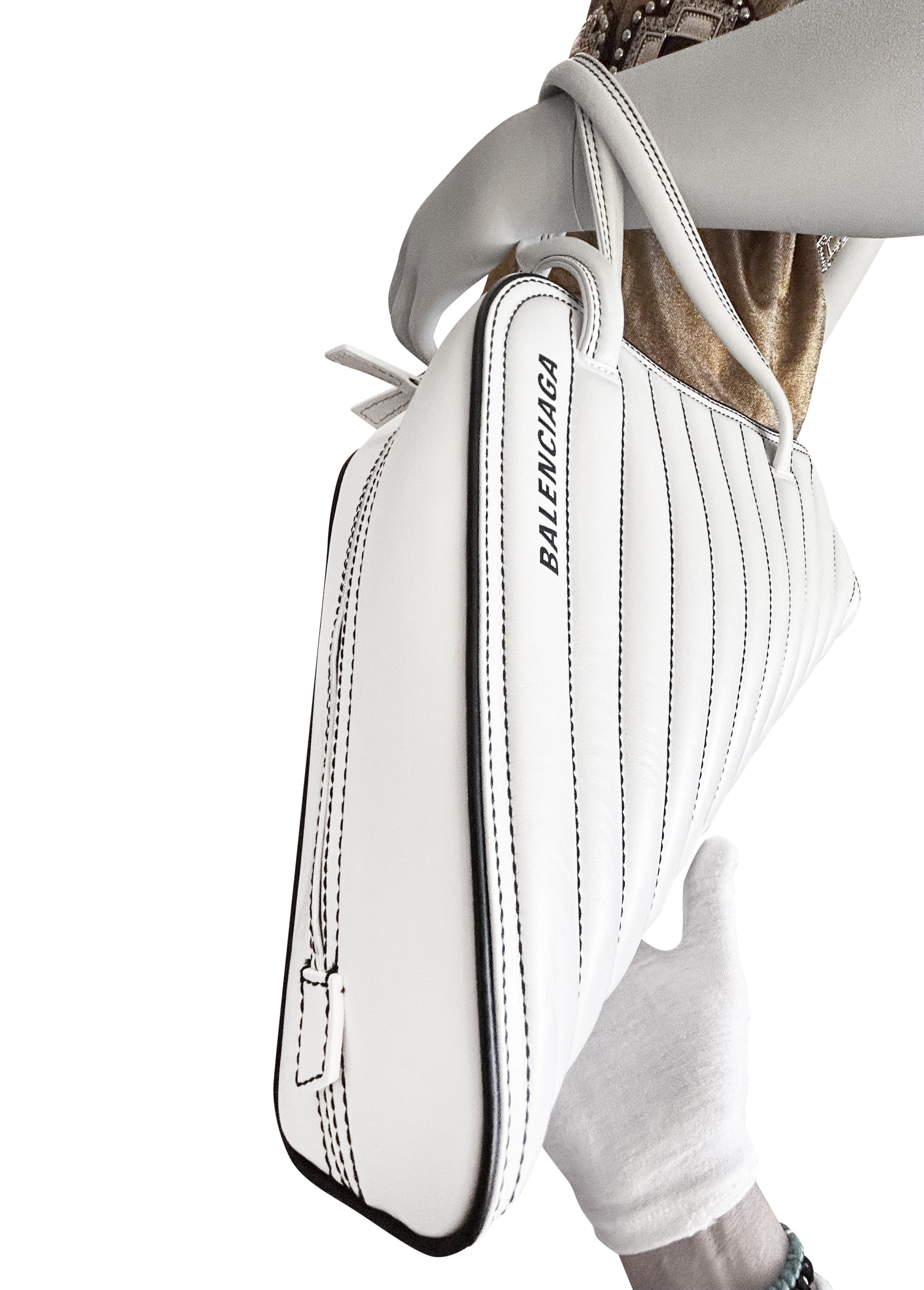 balenciaga-03.jpeg