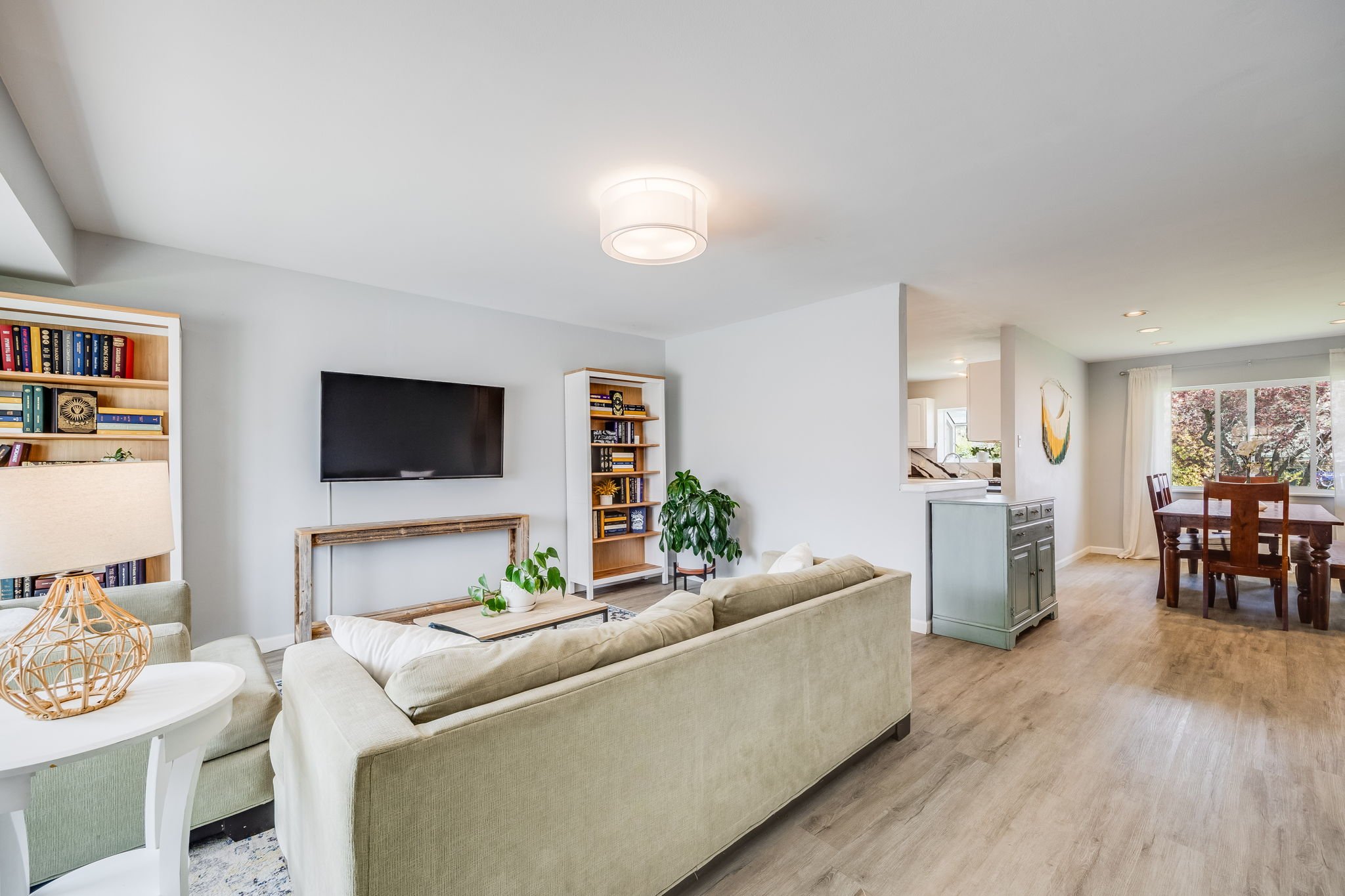 7-web-or-mls-13367-w-montana-pl.jpg