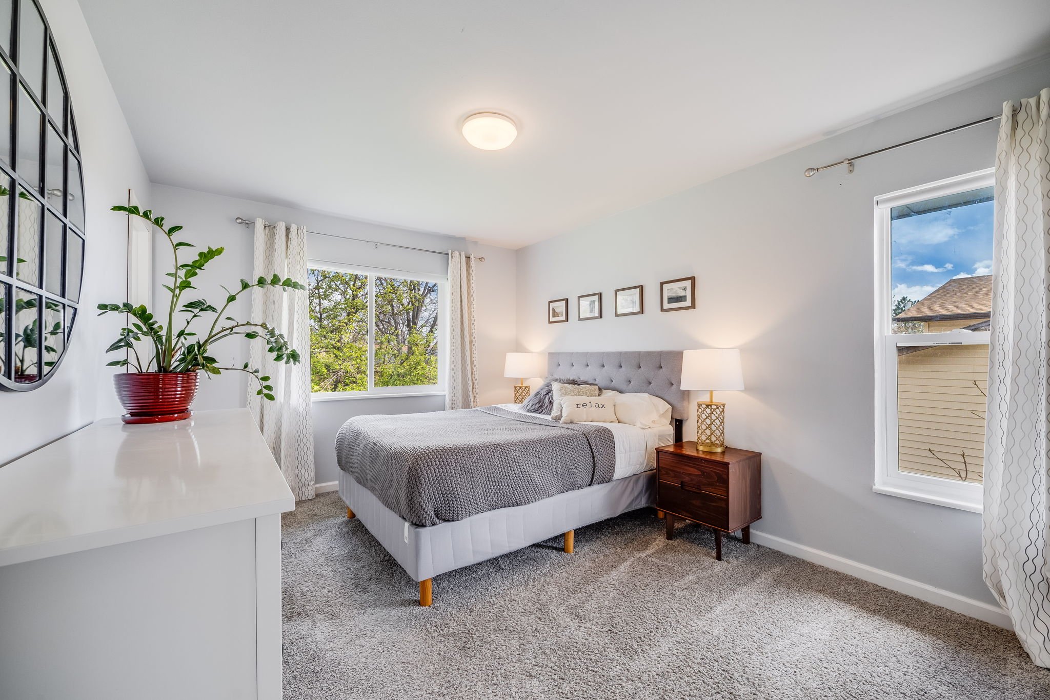 13-web-or-mls-13367-w-montana-pl.jpg