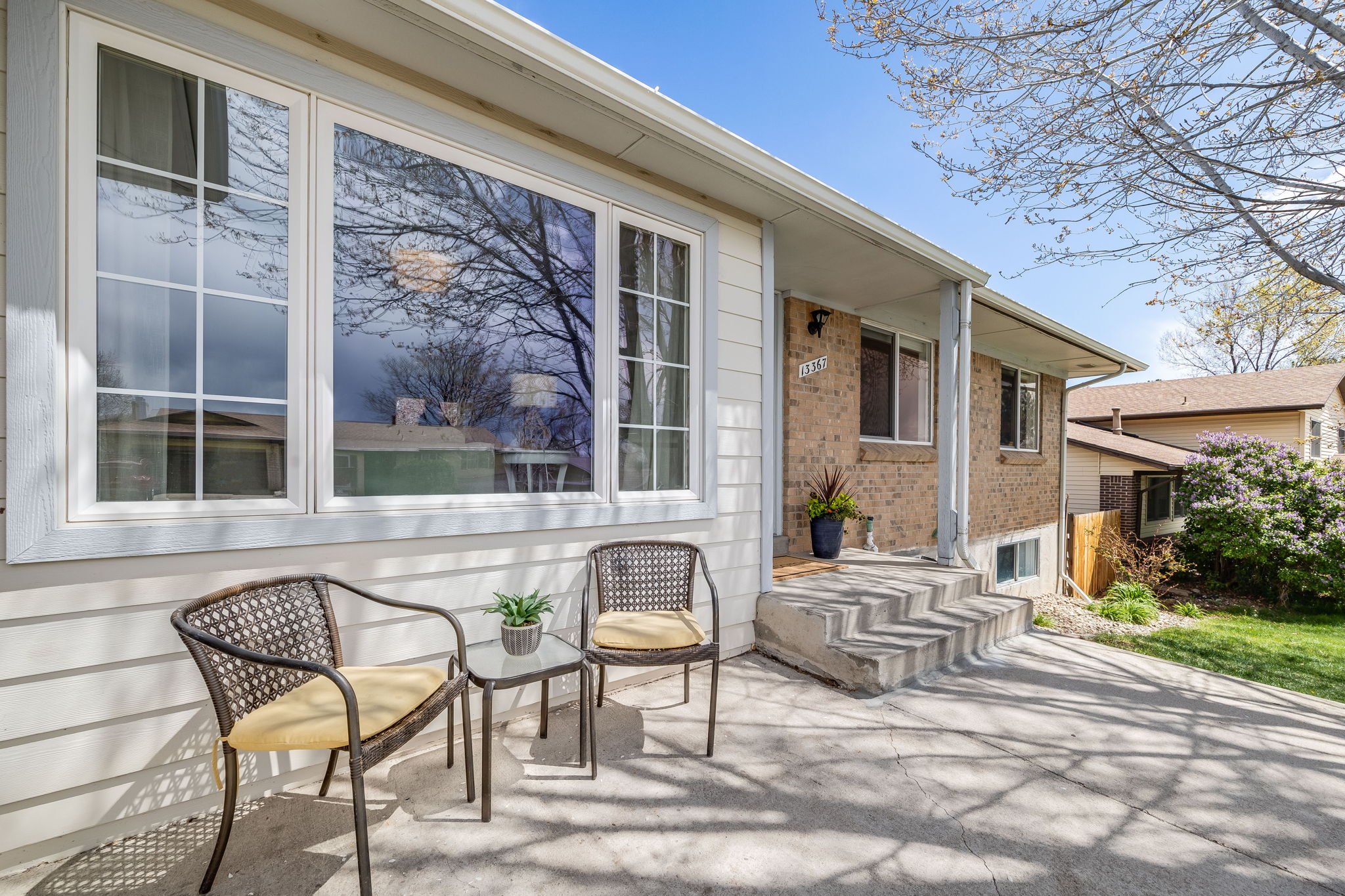 5-web-or-mls-13367-w-montana-pl.jpg