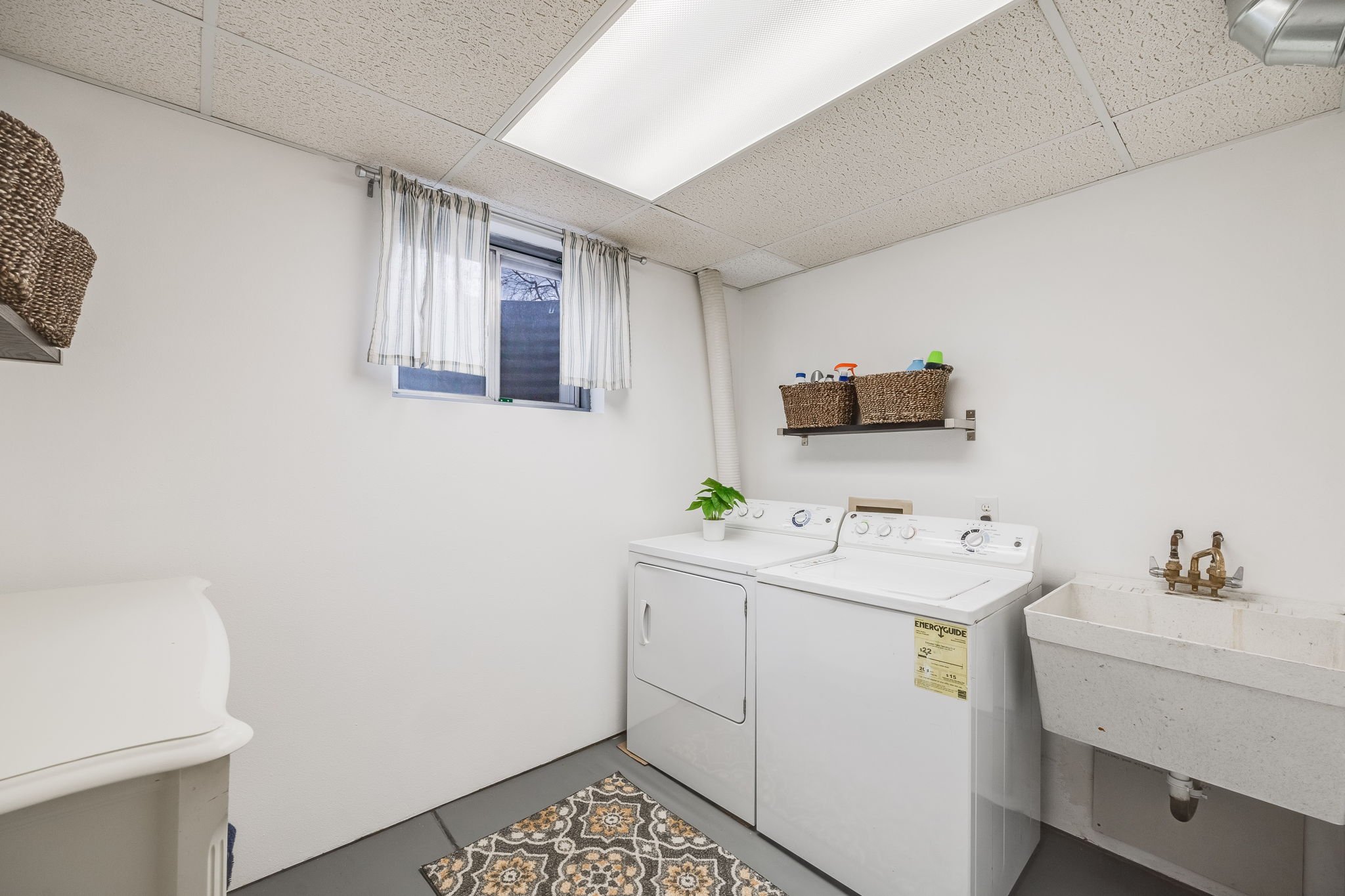 27-web-or-mls-13367-w-montana-pl.jpg