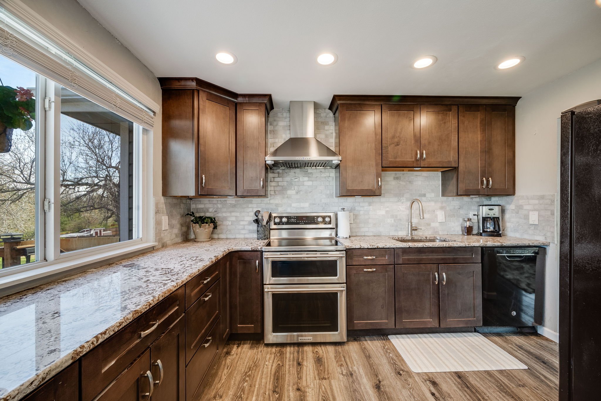 17-web-or-mls-13654-omega-cir.jpg