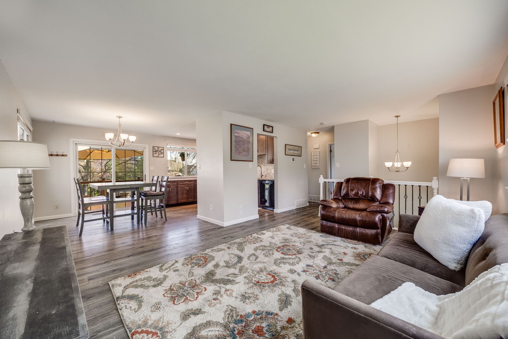11-web-or-mls-13654-omega-cir.jpg