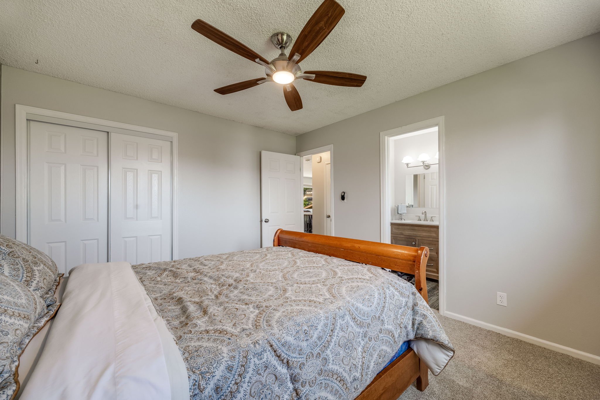 21-web-or-mls-13654-omega-cir.jpg