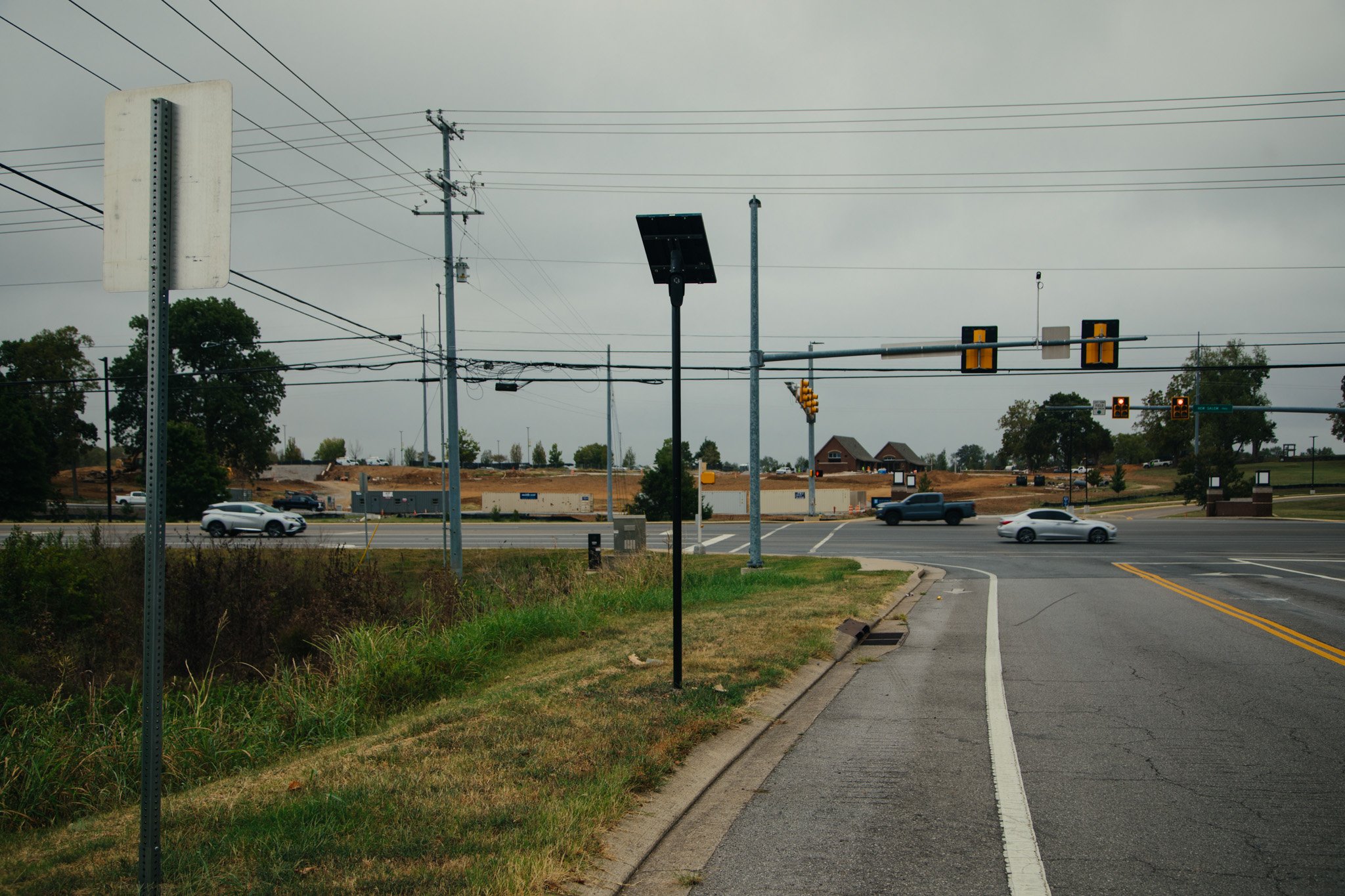 Camera: FLK-MUR-006
Location: River Rock Blvd & New Salem Highway
GPS: 35°49'00.8"N 86°25'49.4"W
Direction: 330°
Captured: 9/23/2026
Notes: Facing NNW toward River Rock Blvd

