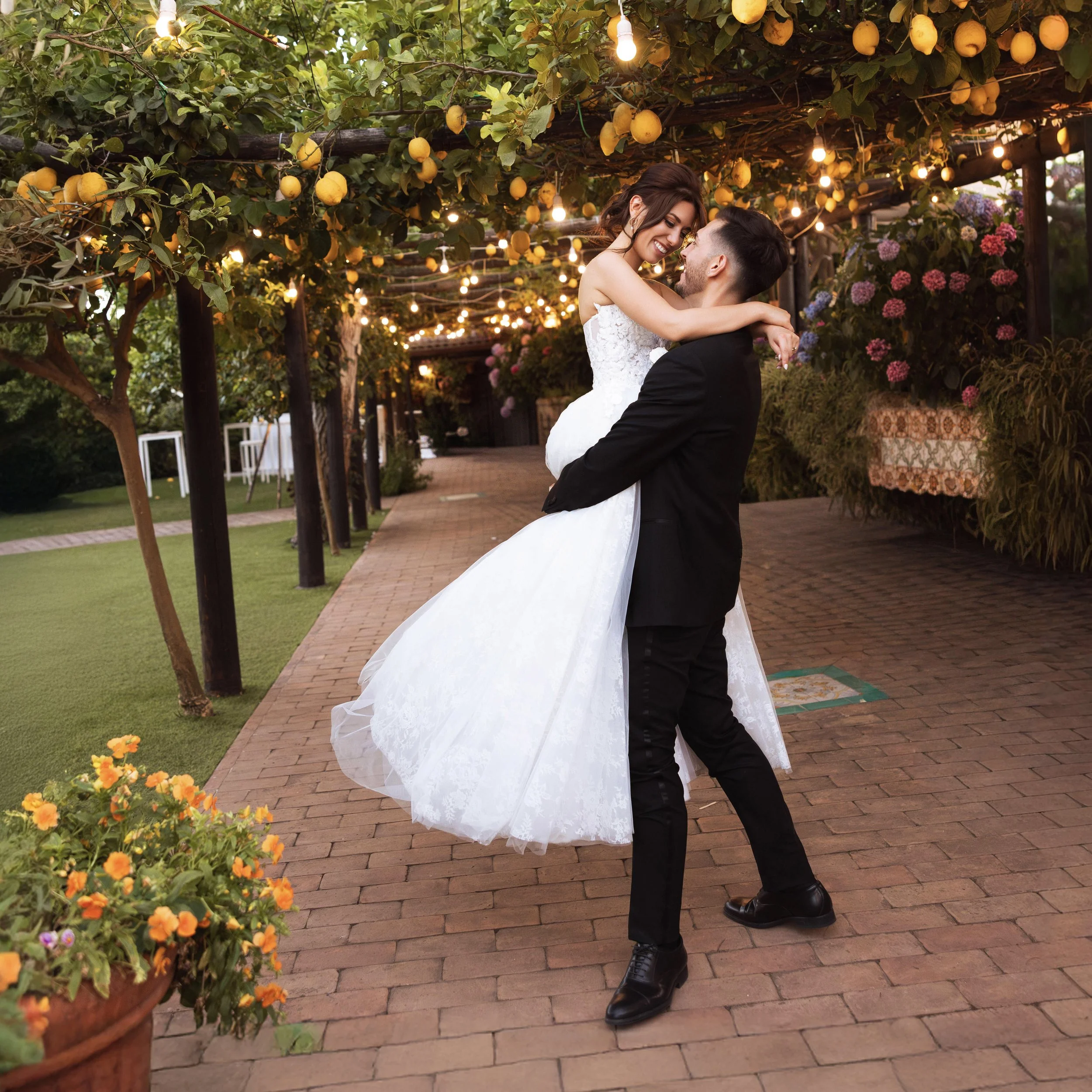 Southern Italy Wedding, Naples | Aldo & Diana’s Romantic Celebration