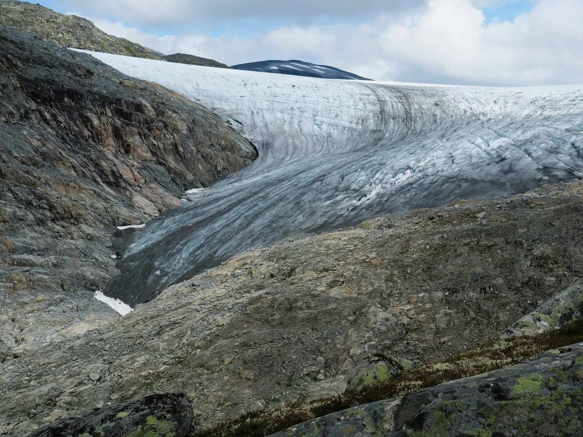 An arm of the Tystigbreen glacier.