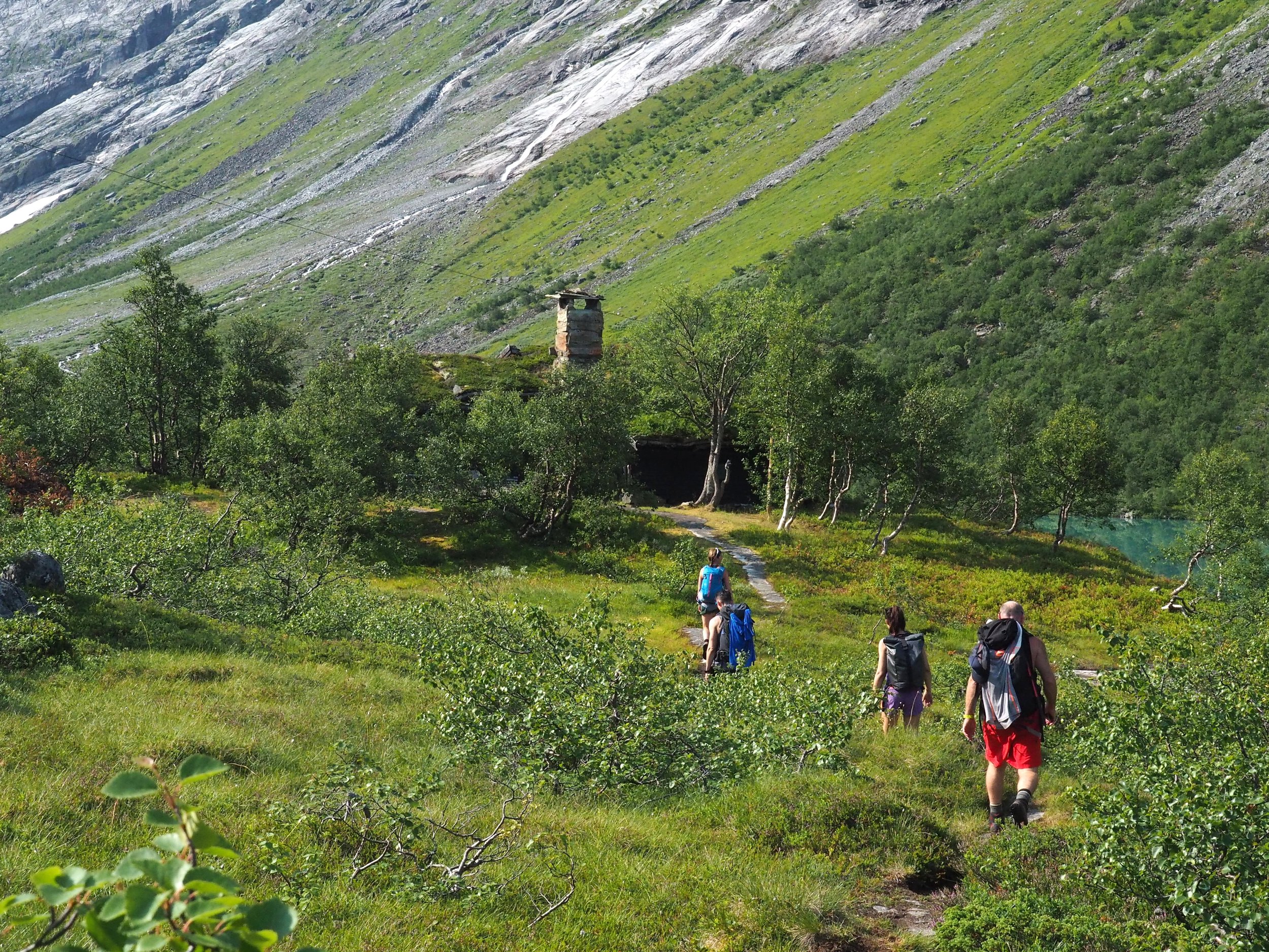 Den private hytta i Sognskaret er godt kamuflert