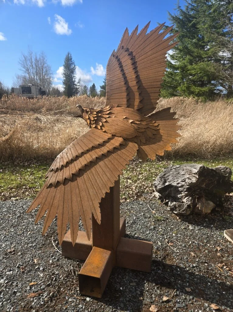 Tomas-Vrba-metal-sculpture-eagle-1L.jpg