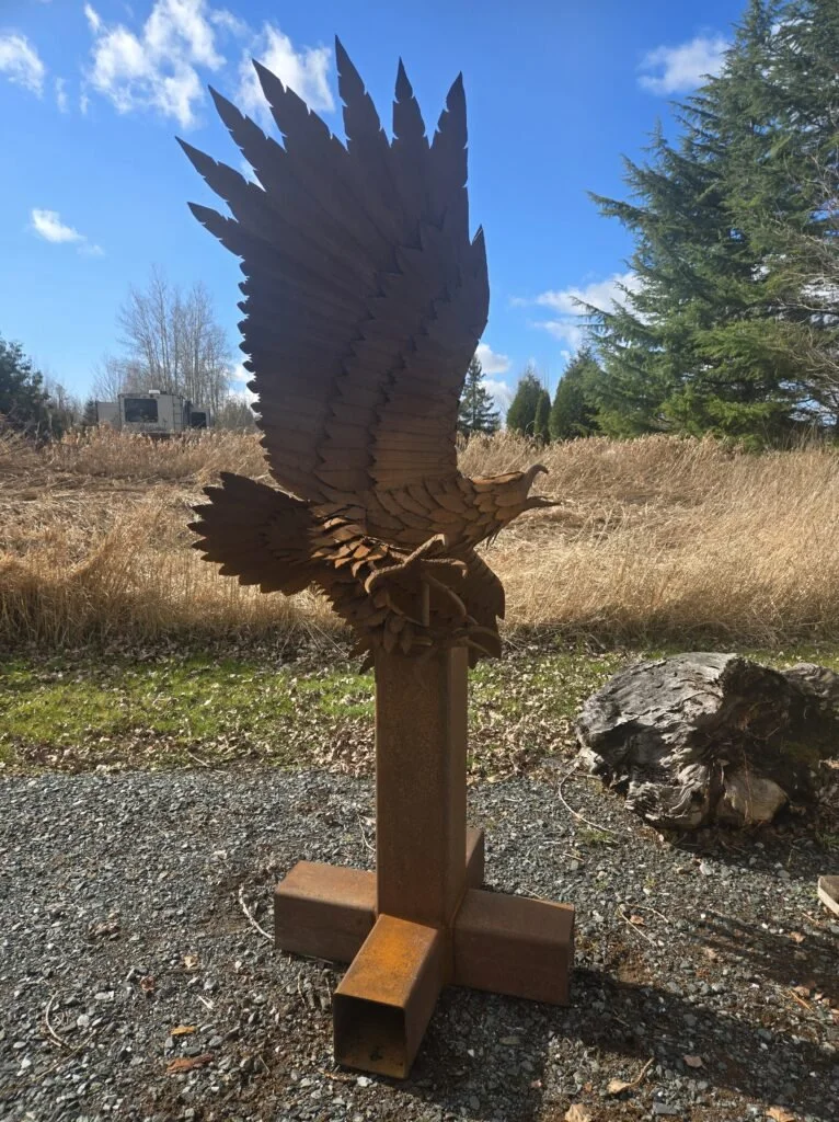 Tomas-Vrba-metal-sculpture-eagle-2L.jpg