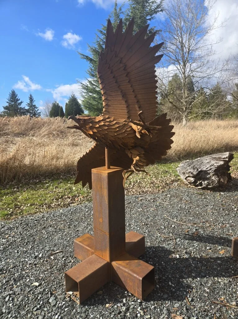 Tomas-Vrba-metal-sculpture-eagle-2r.jpg