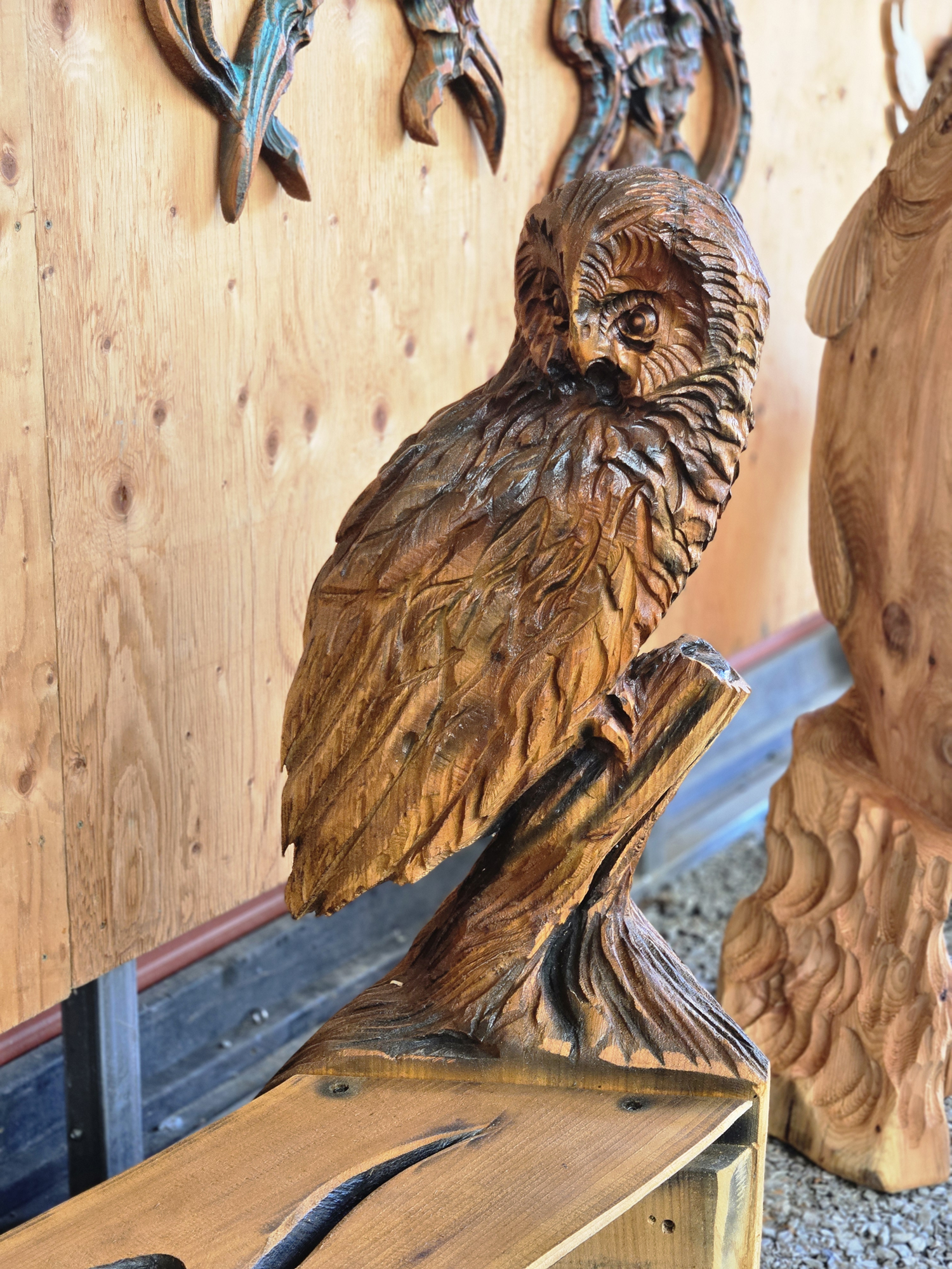 single owl bench 2.png